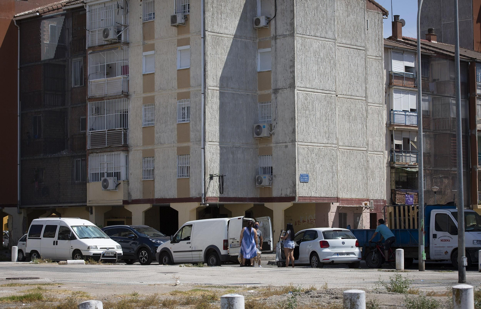 El Polígono Sur y Los Pajaritos se enquistan como los barrios más pobres de España