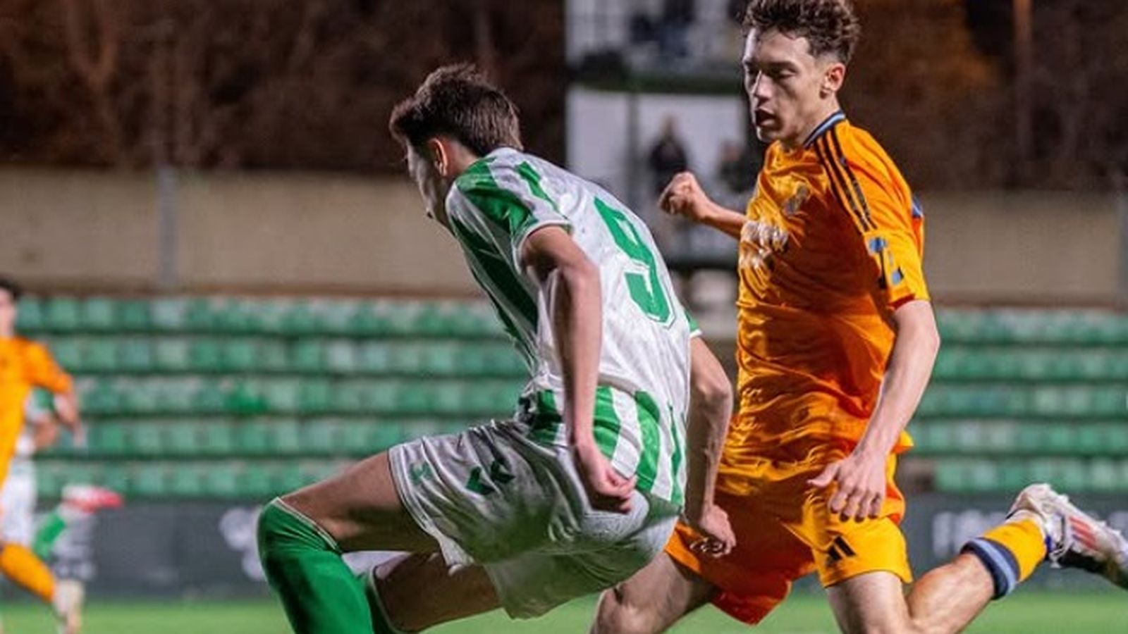 Paco Esteban en el choque de Copa del Rey ante el Real Madrid