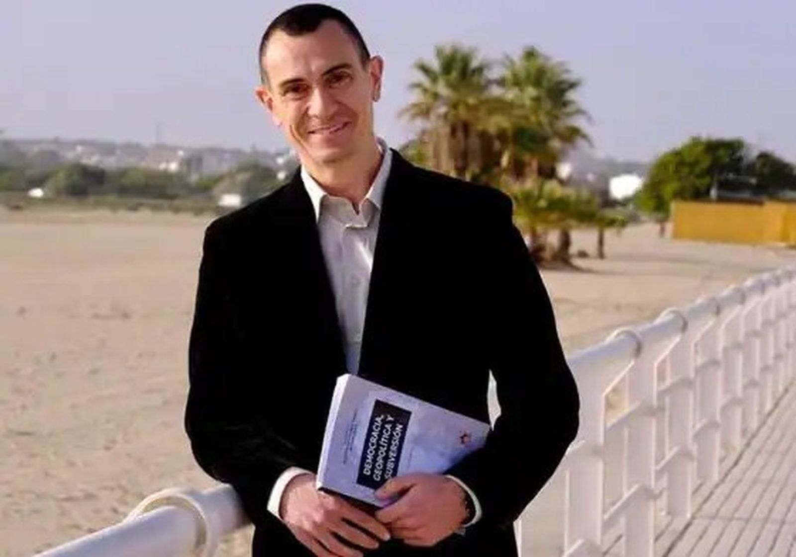 Hugo Santos, autor de 'Democracia, geopolítica y subversión'