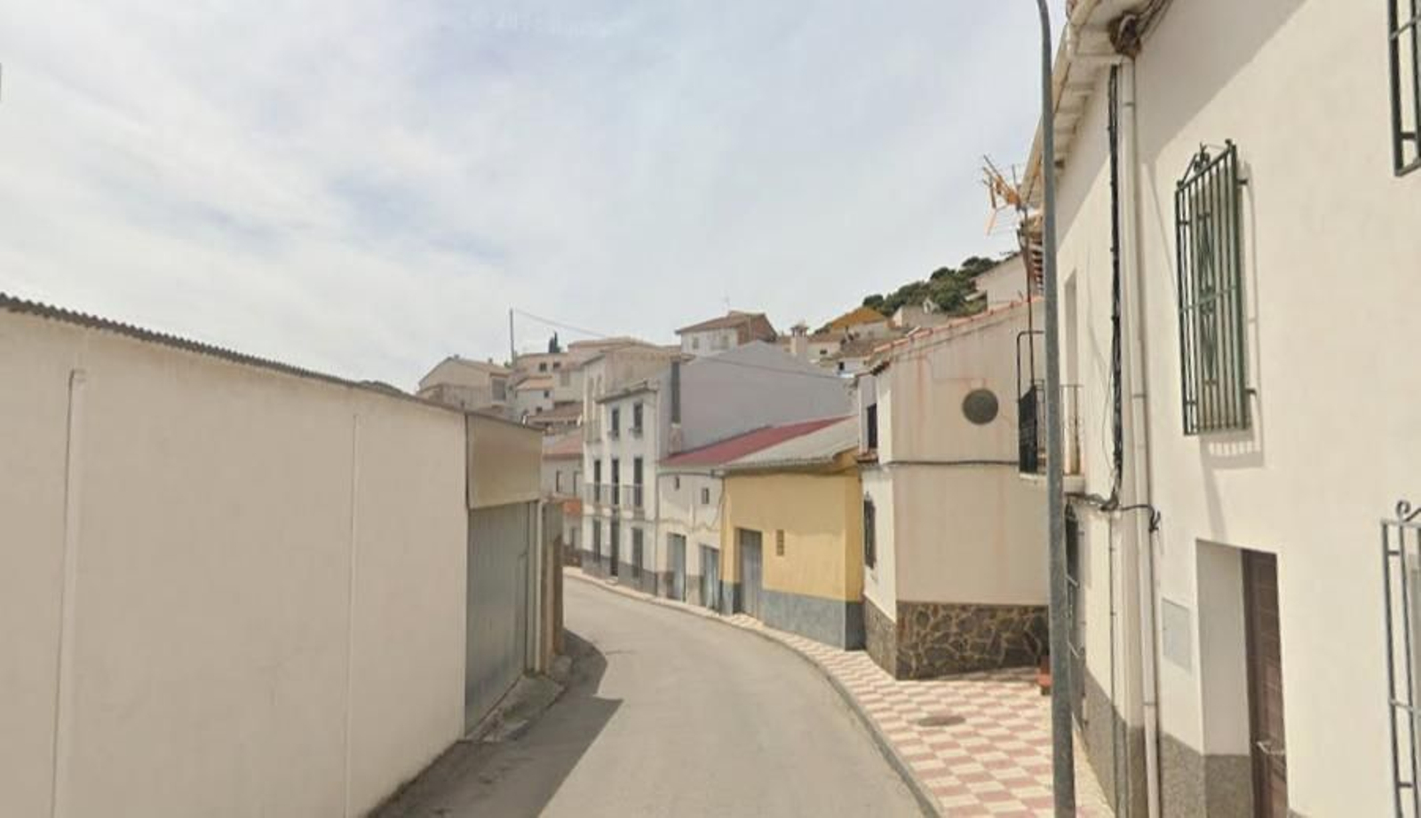 Calle de Frailes en la que tuvieron lugar los hechos.