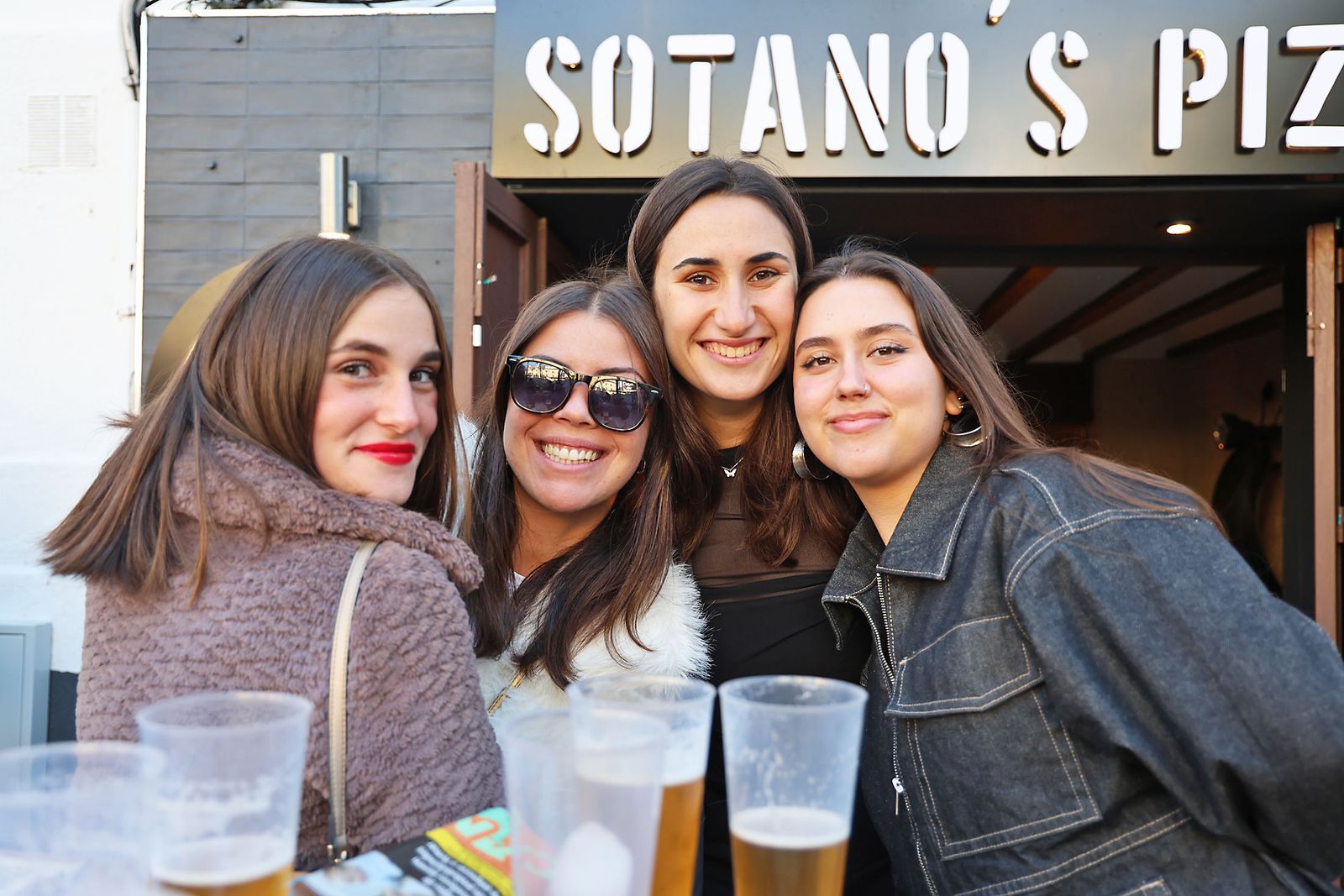 Imágenes de la fiesta del 24 de diciembre en las calle de Huelva