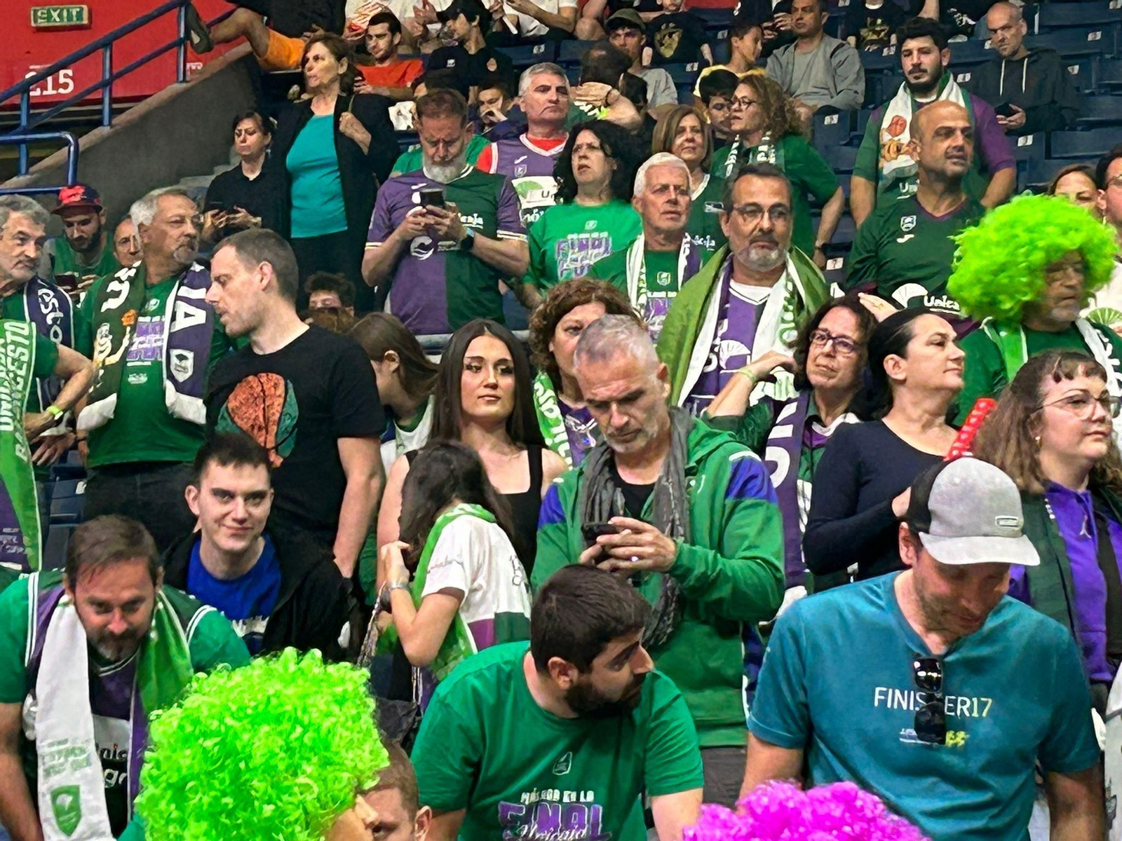 Búscate en las gradas en el Lenovo Tenerife - Unicaja de la final de la BCL