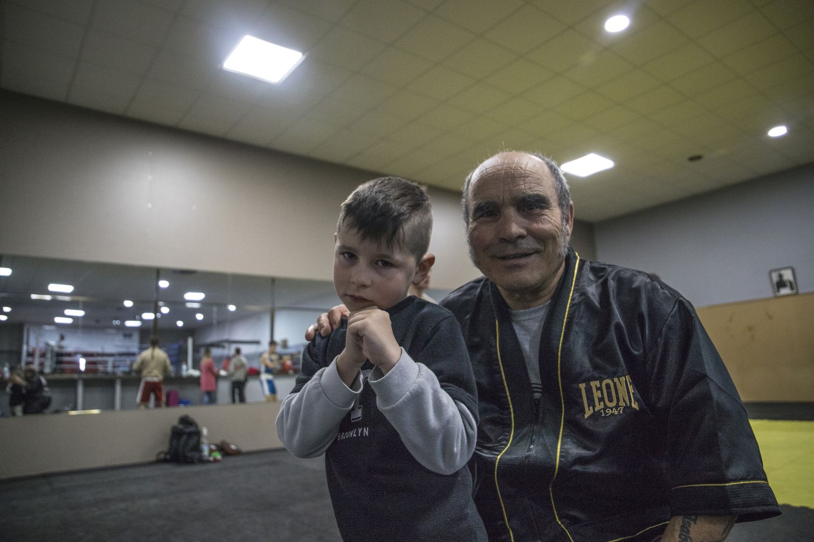 La cantera del boxeo granadino se luce en Armilla