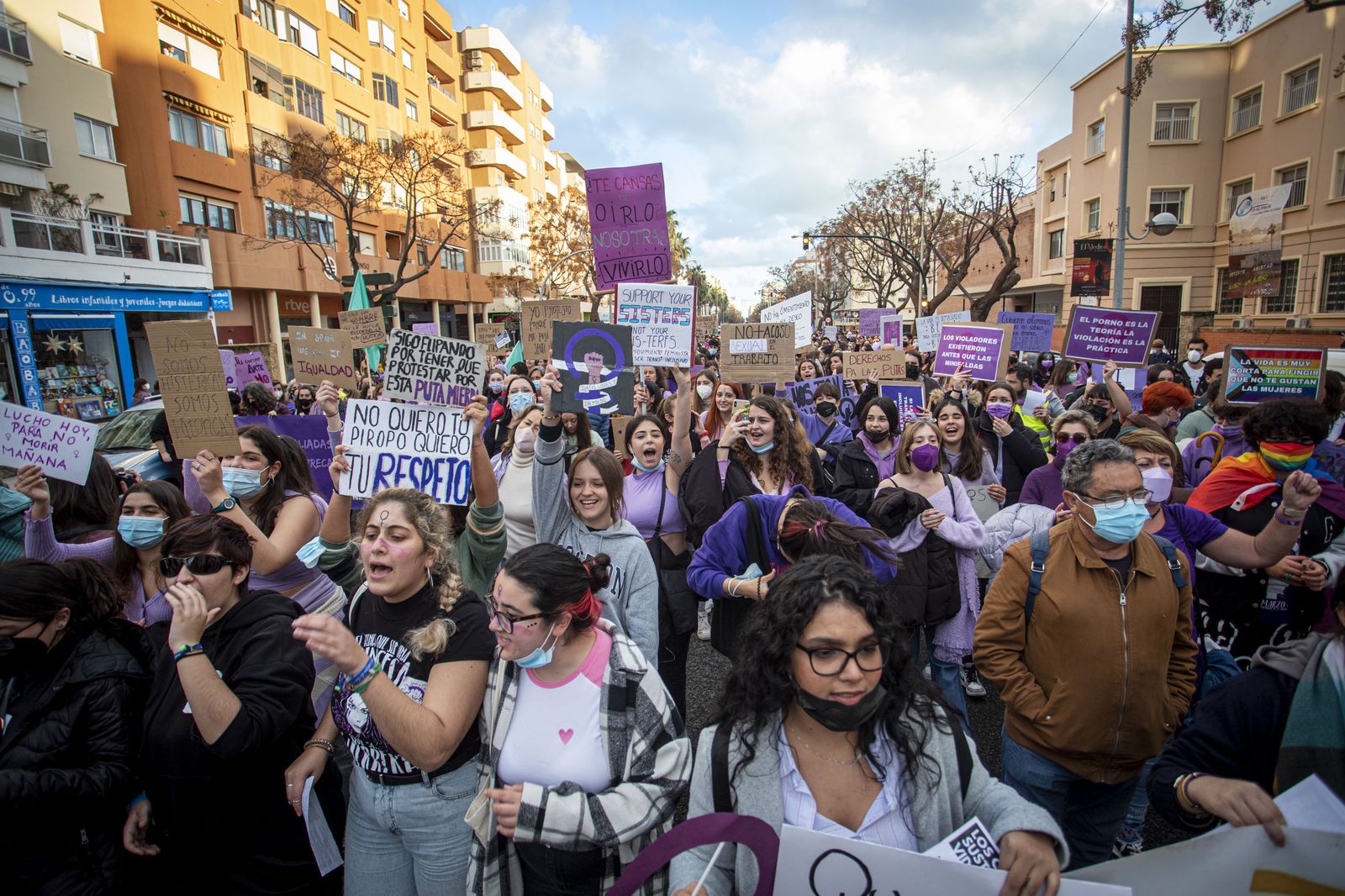 Imágenes de la manifestación del 8M en Cádiz