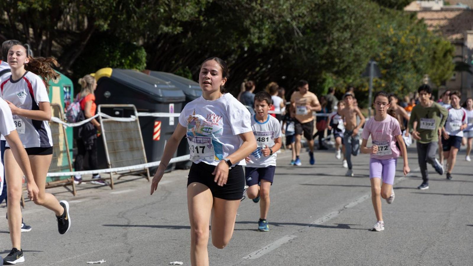 La carrera escolar de “La Gloria” que aúna inclusión y solidaridad, en imágenes