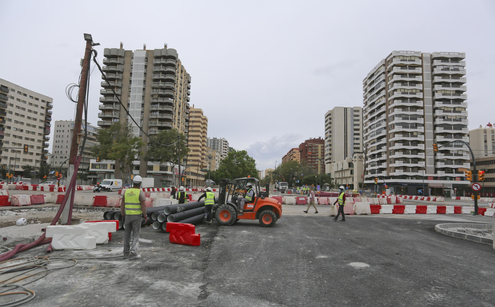 Fotos del avance del Metro de Málaga en la reurbanización de la Avenida de Andalucía