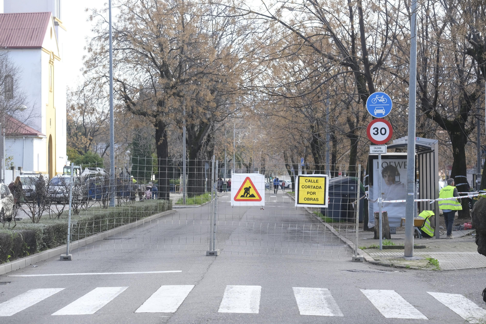 Arrancan las obras de la carretera de Trassierra de Córdoba, en imágenes
