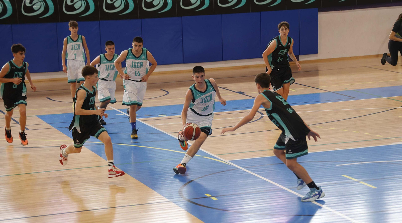 Las fotos de la segunda jornada del Campeonato de Andalucía infantil masculino de baloncesto, en La Línea