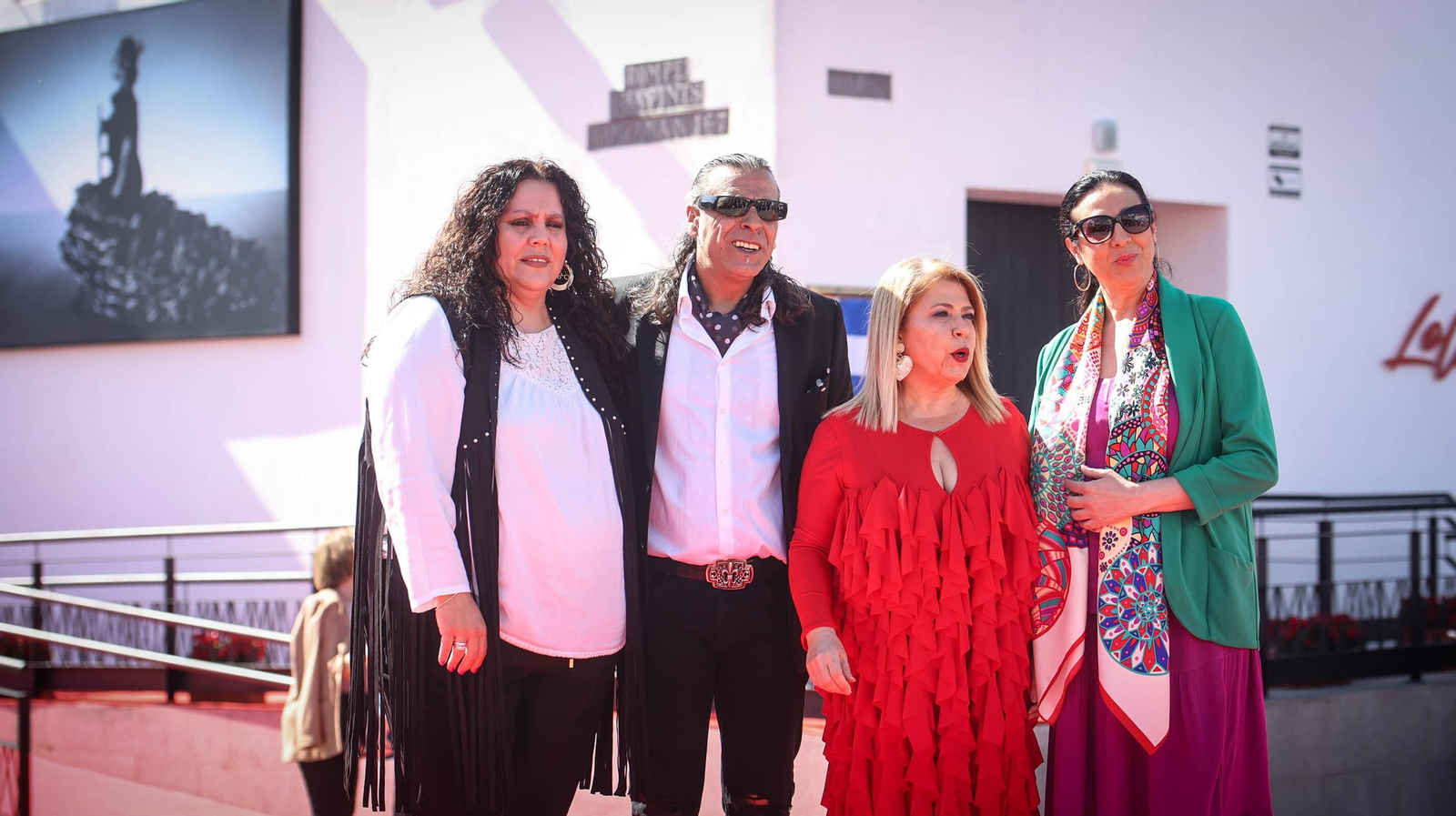 Toda la familia de Lola Flores y muchos famosos en Jerez en la inauguración de su Centro Cultural Toda la familia de Lola Flores y muchos famosos en Jerez en la inauguración de su Centro Cultural