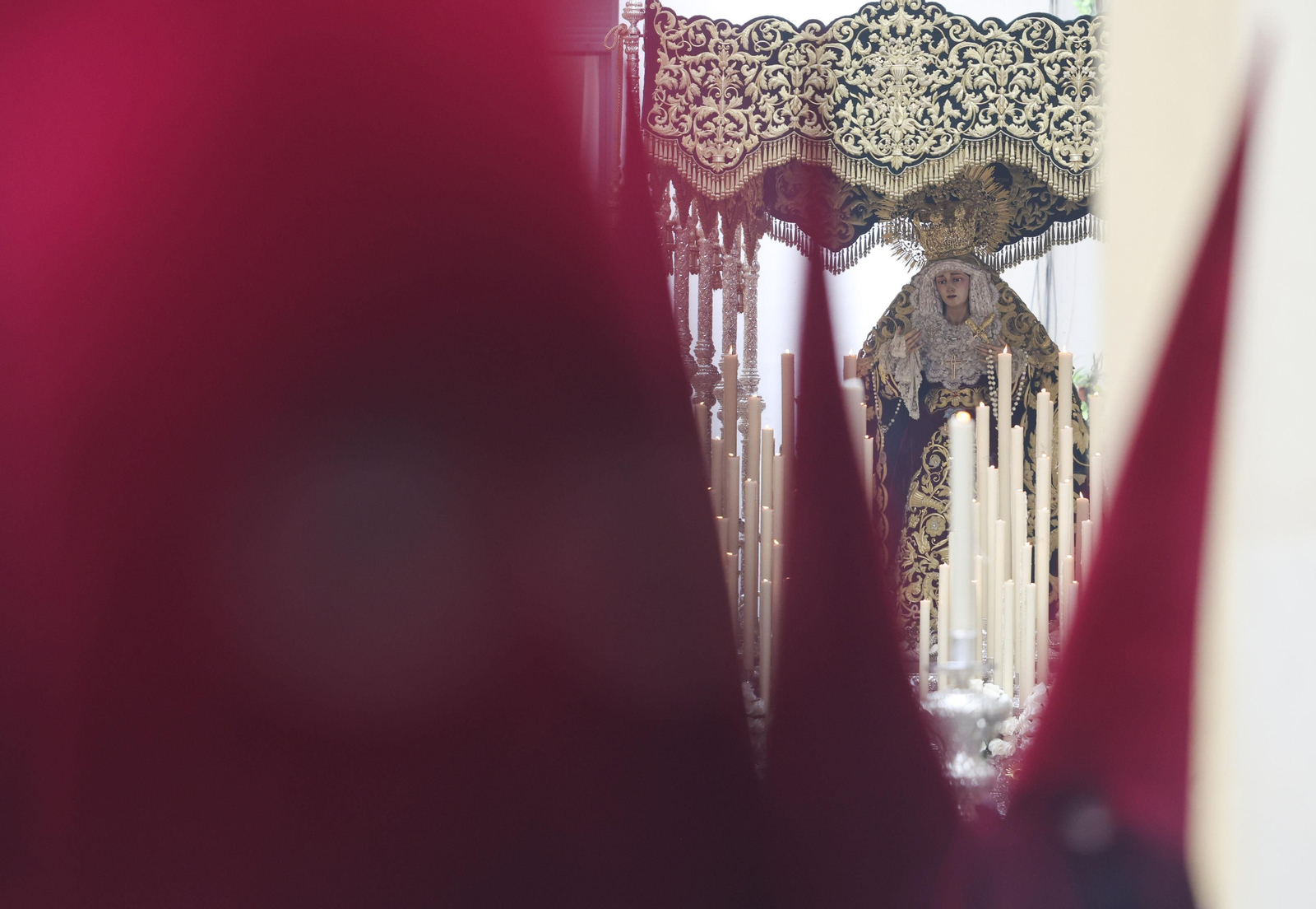 Las Penas en el Martes Santo de Málaga, en fotos