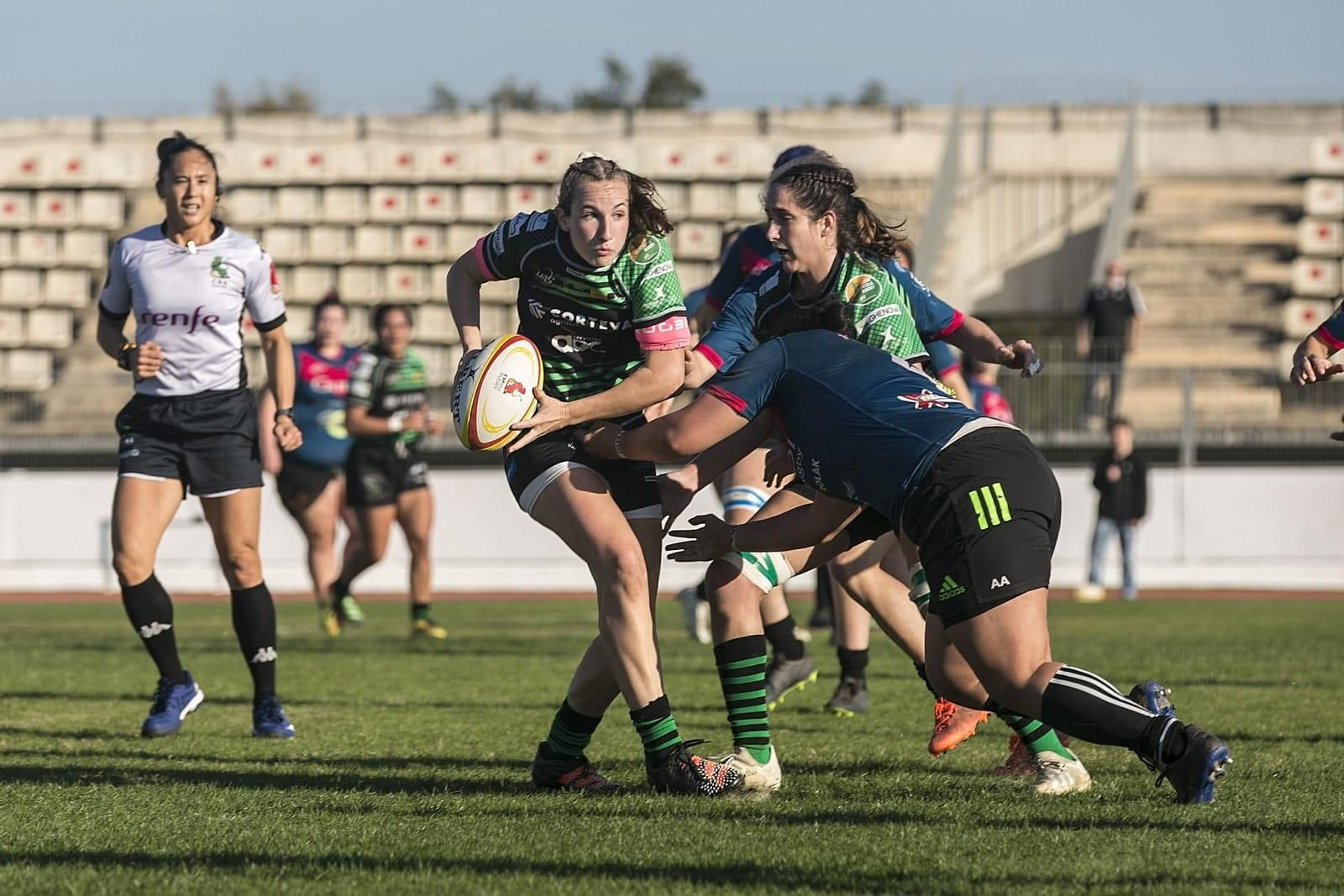 Lea Ducher, en un partido con el Universitario Sevilla CR.
