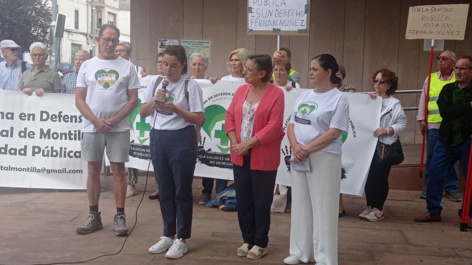 La marcha por la sanidad pública entre Puente Genil y Aguilar de la Frontera, en imágenes