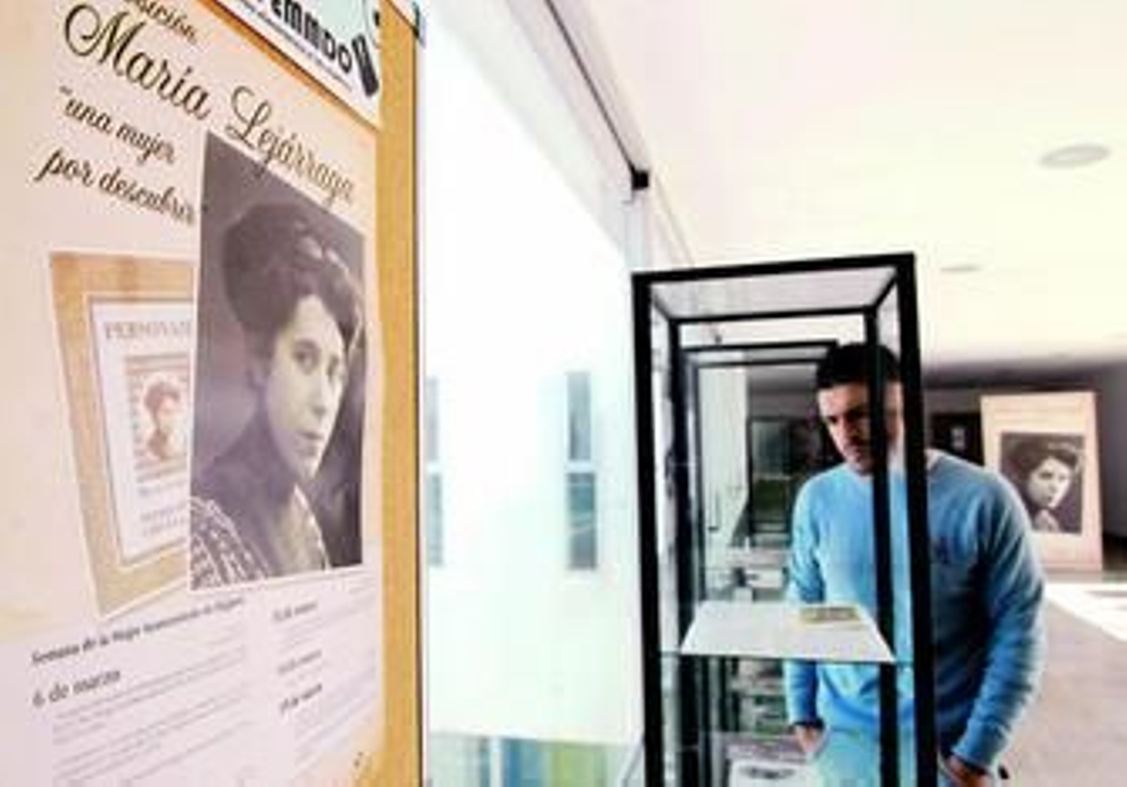 D Su vida en Granada La vinculación de María Lejárraga con Granada fue siempre estrecha, especialmente desde que escribiera, en los primeros años del siglo, su libro 'Granada, guía emocional'.