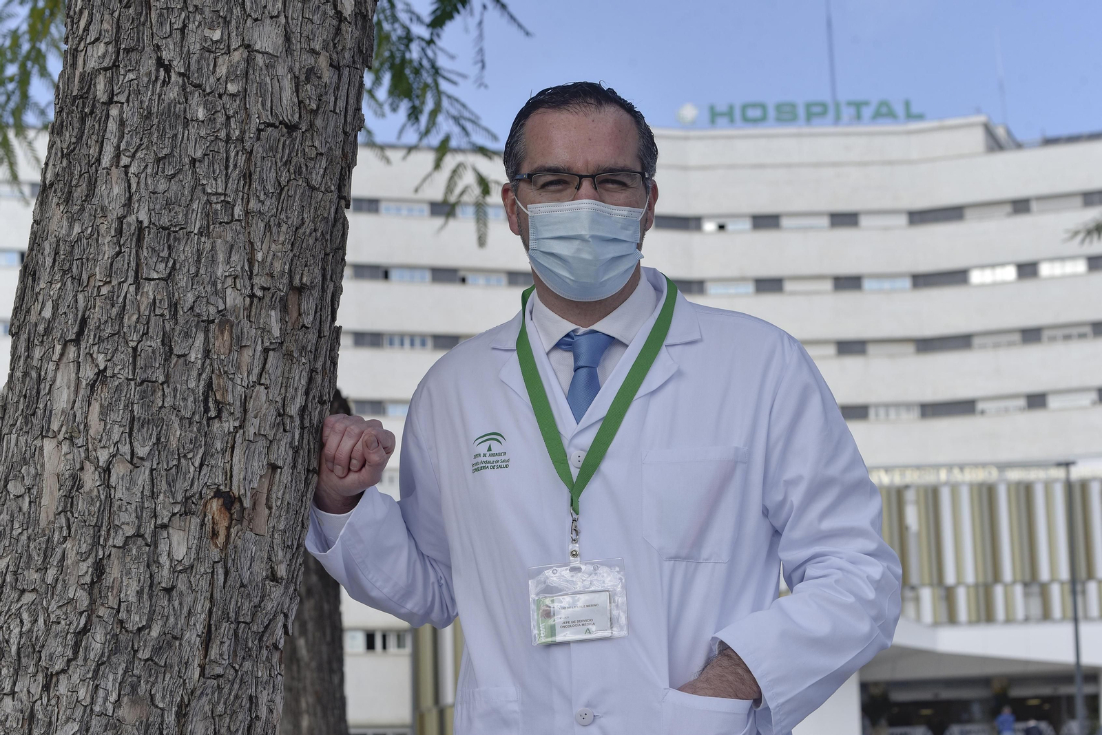 El jefe de Oncología Médica del Hospital Virgen Macarena, Luis de la Cruz.