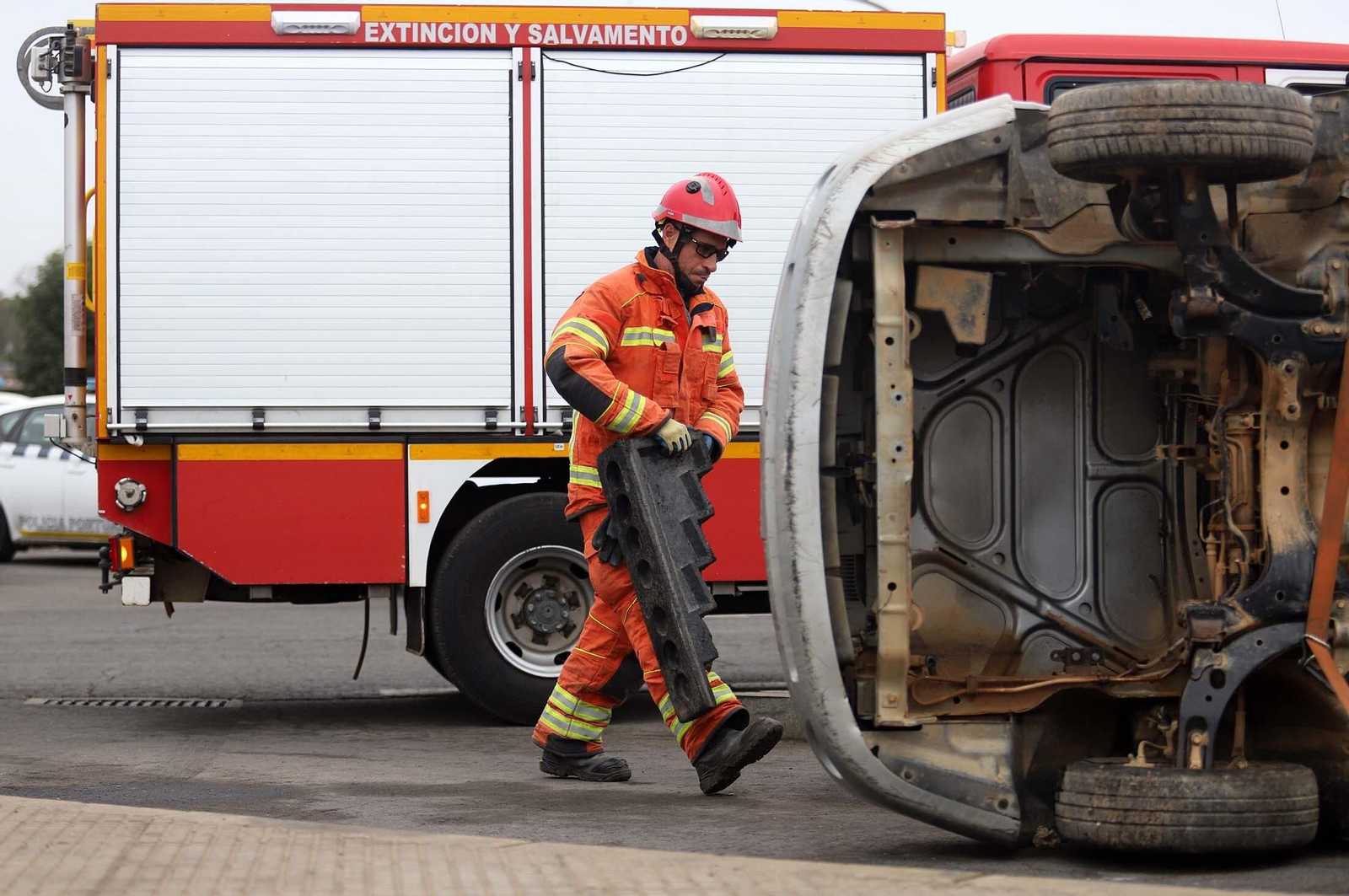 Simulacro de accidente en el Puerto de Huelva dentro del ejercicio regional RespuestA22, en imágenes