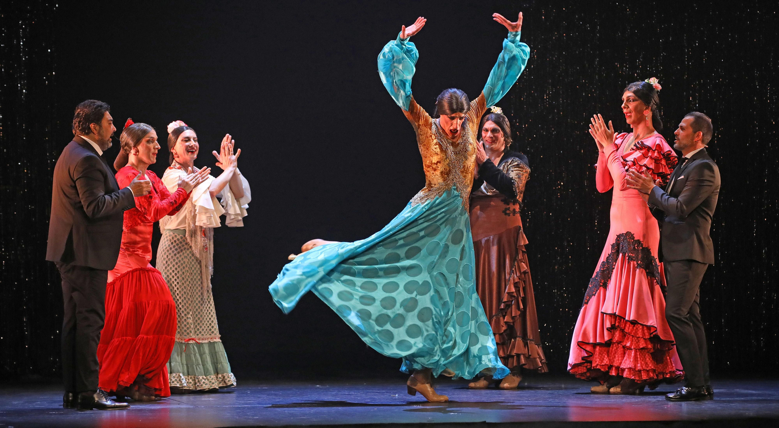 Una de las últimas funciones del espectáculo '¡Viva!' antes de la crisis del coronavirus.