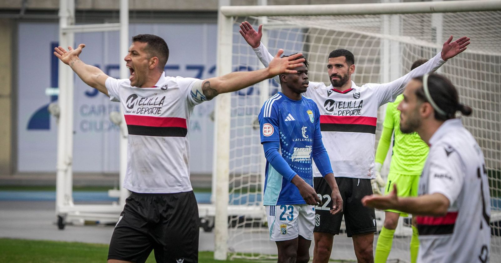 Imágenes del partido del Xerez CD - UD Melilla