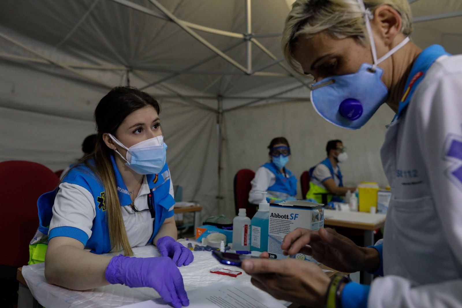Sanitarios, a la espera de conocer un test.