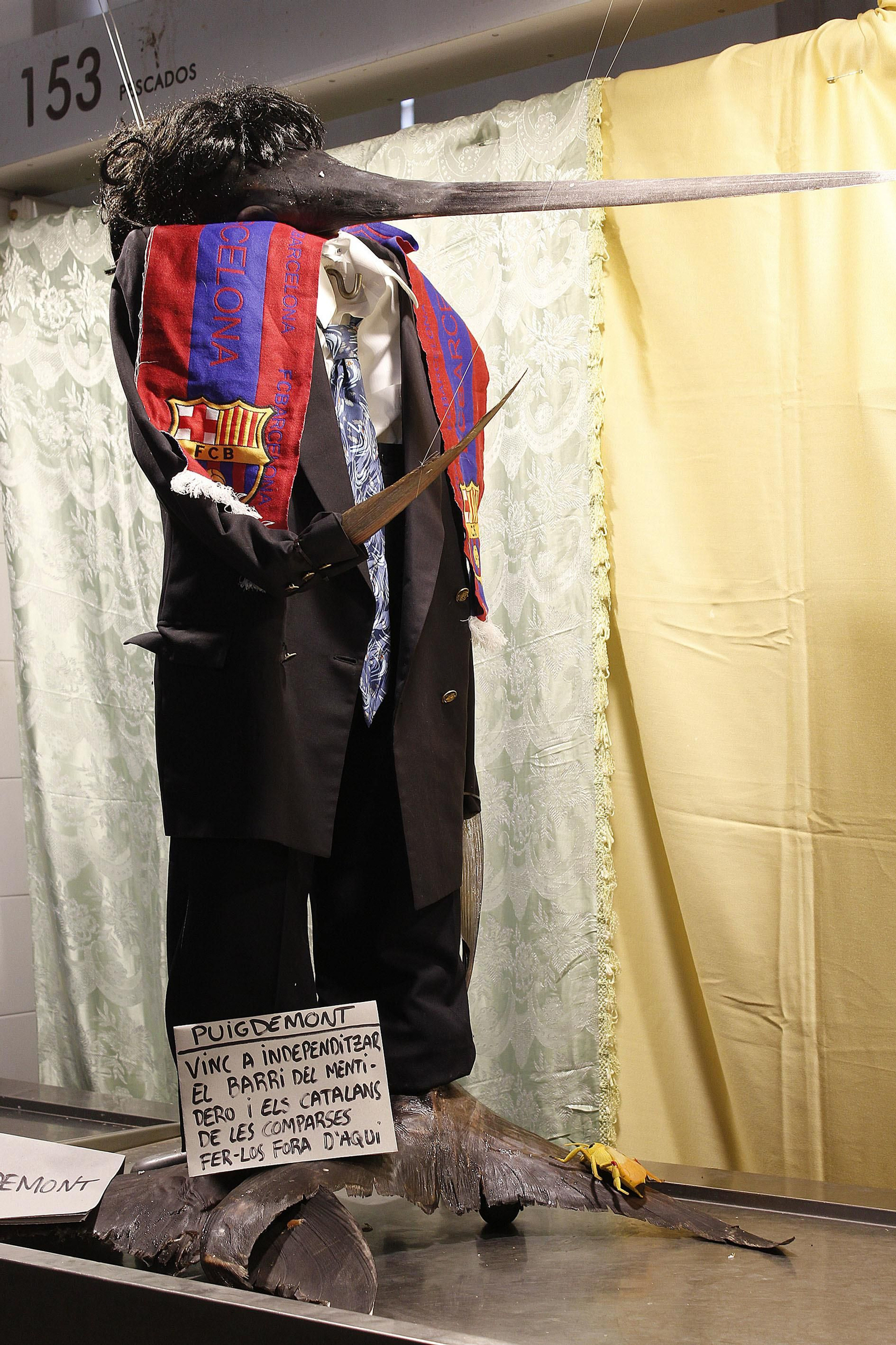 Las imágenes de la fiesta de los Tosantos en el Mercado Central