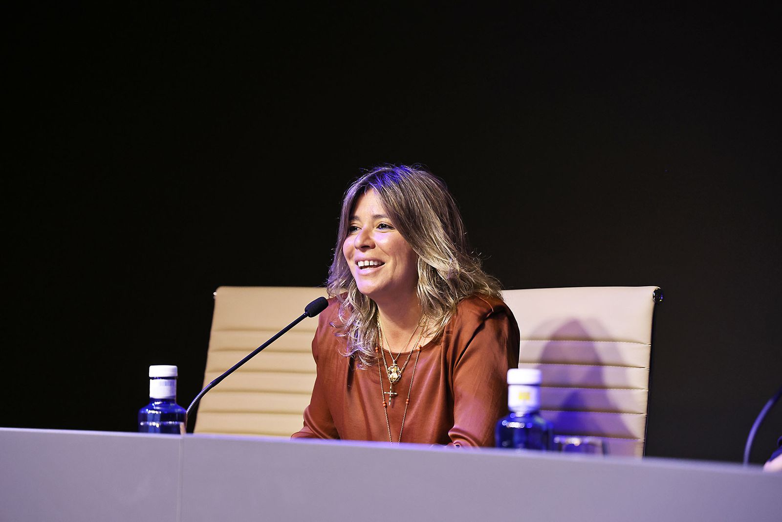 Movitransa presenta los nuevos modelos de BMW IX2 y el X2 en el complejo deportivo Lamiya