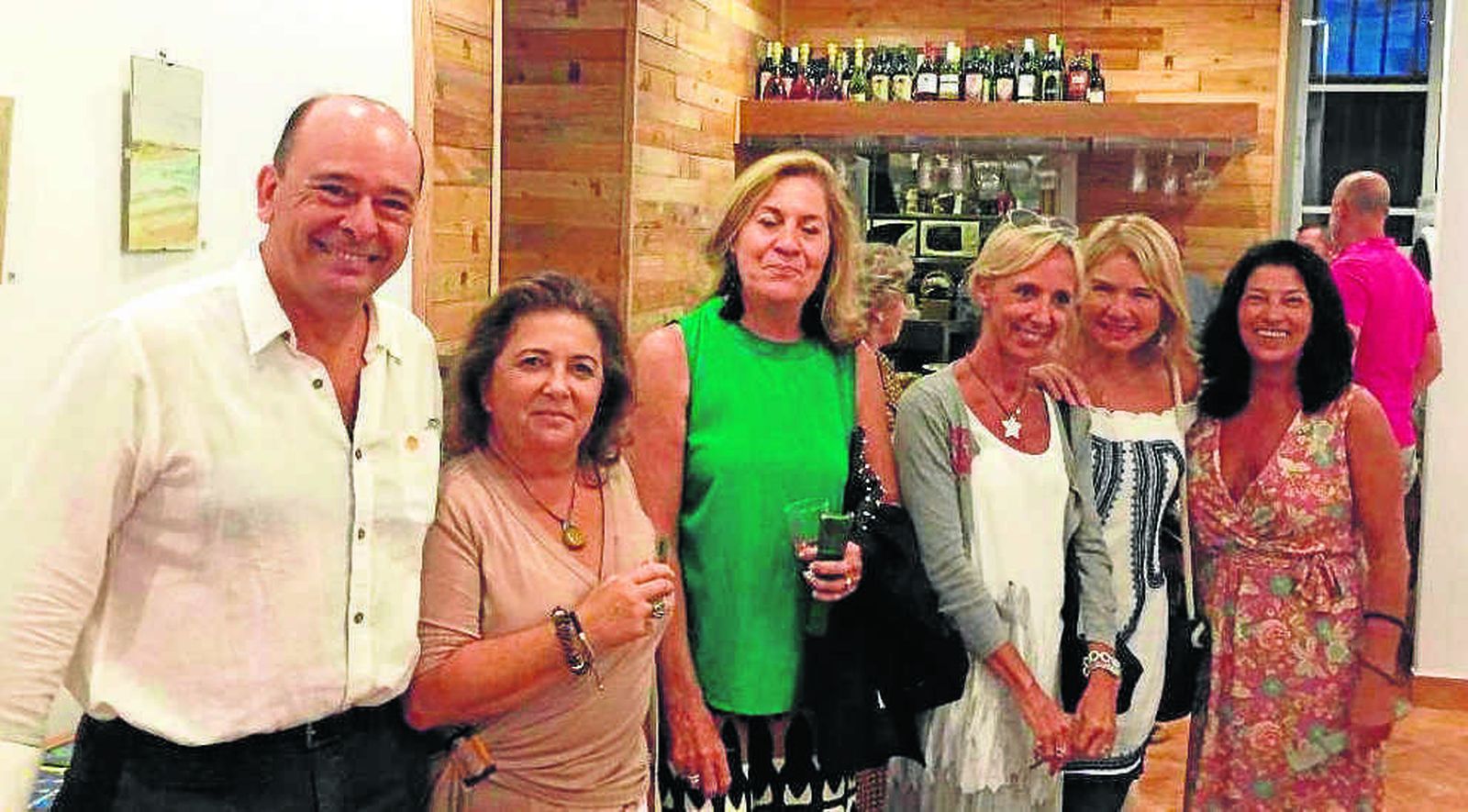 Antonio Ponce, Magdalena Alcaraz, Susana Crespo, Marivi Gutiérrez, Beatriz Vallejo y Coco Rodríguez.