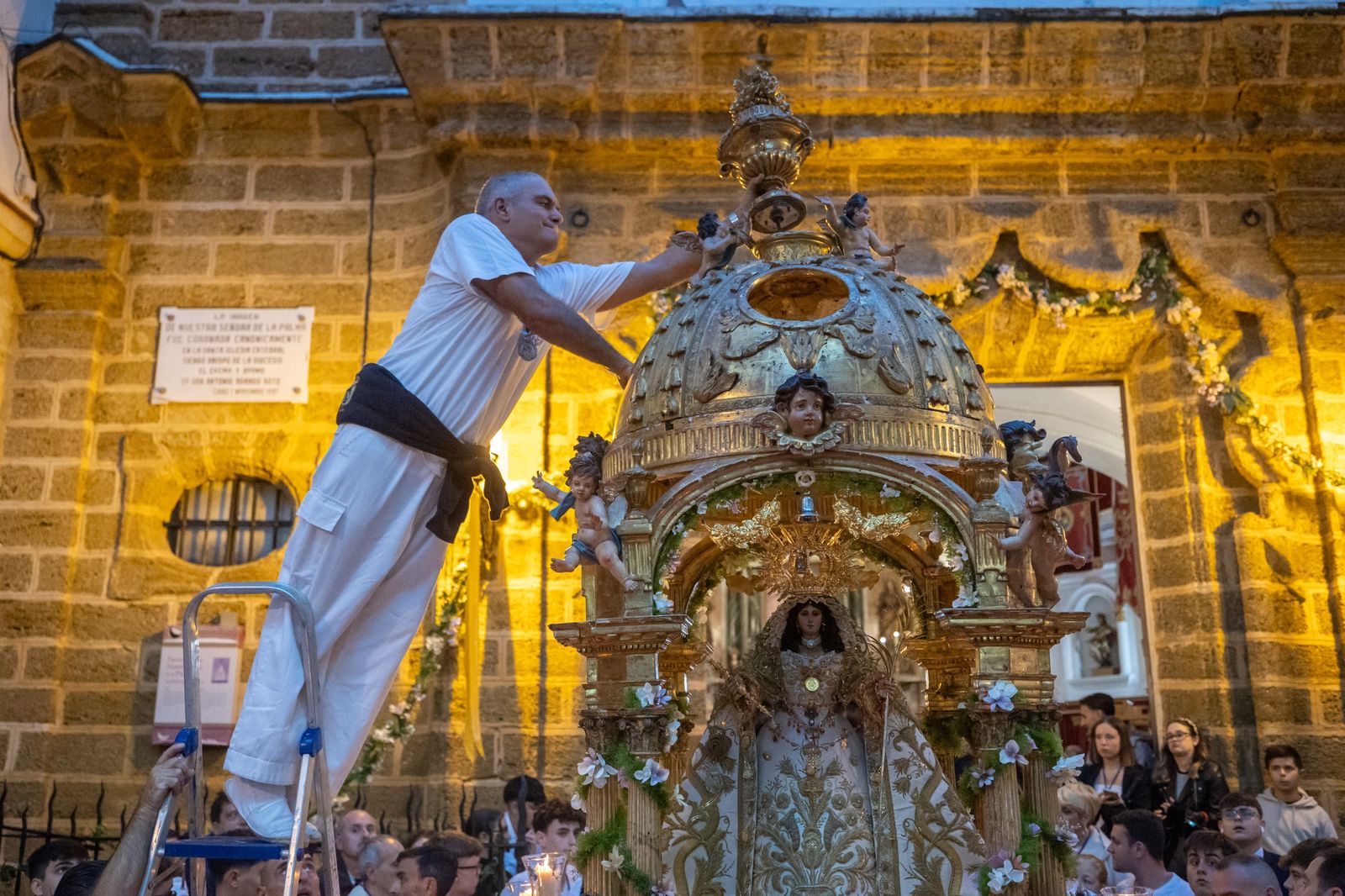 Las imágenes de la procesión de la Virgen de la Palma, en Cádiz