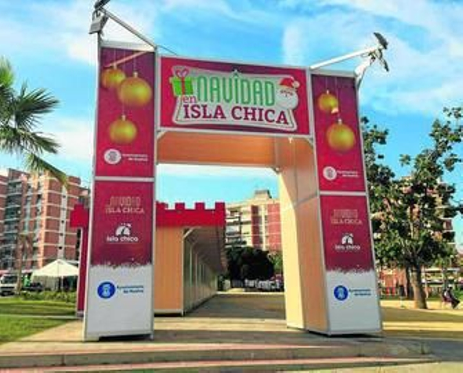 Isla Chica cuenta con un mercado navideño y una pista de hielo