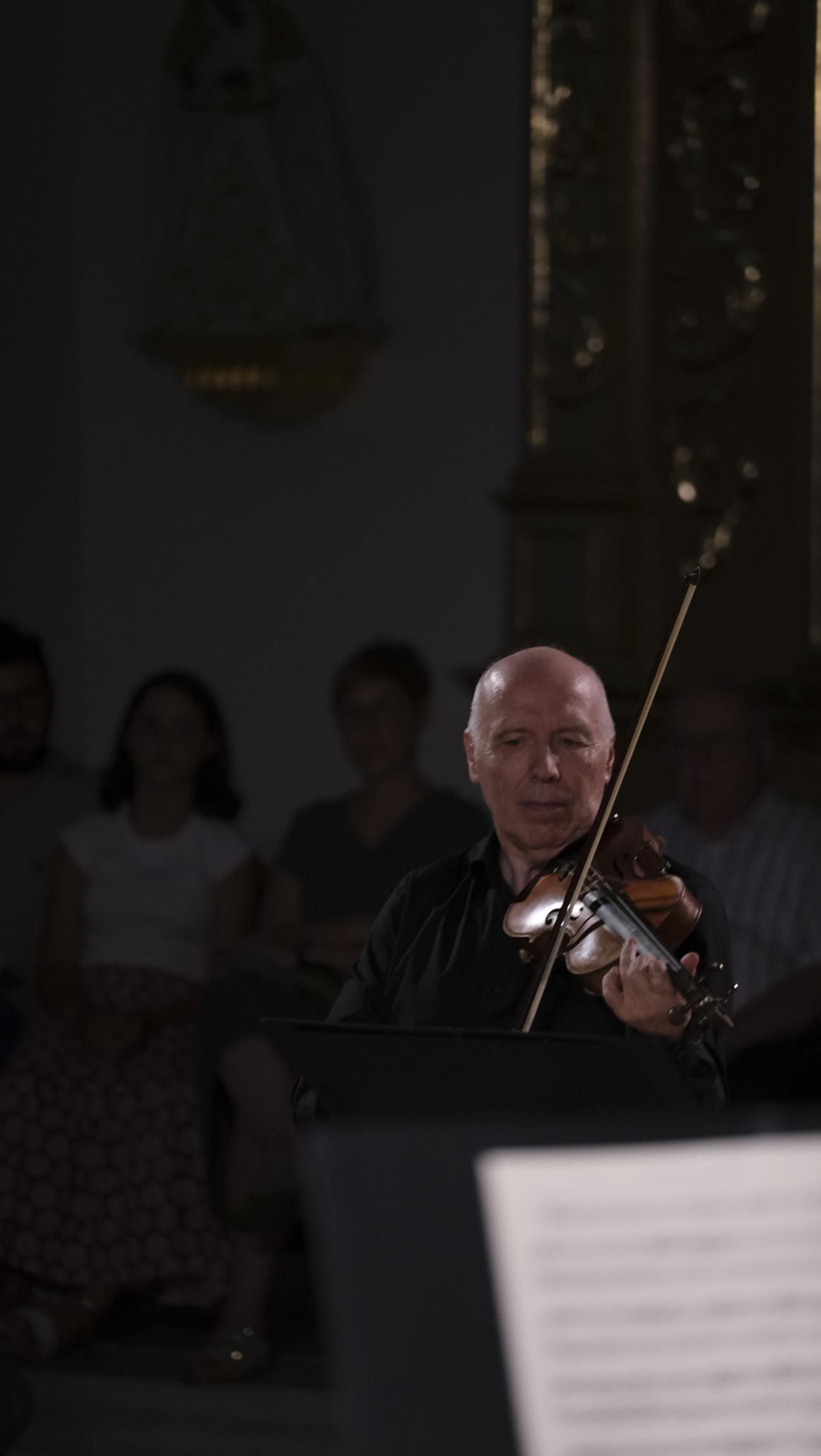 Concierto de la OCAL y del violinista Jesús Reina en Vélez Blanco, en imágenes