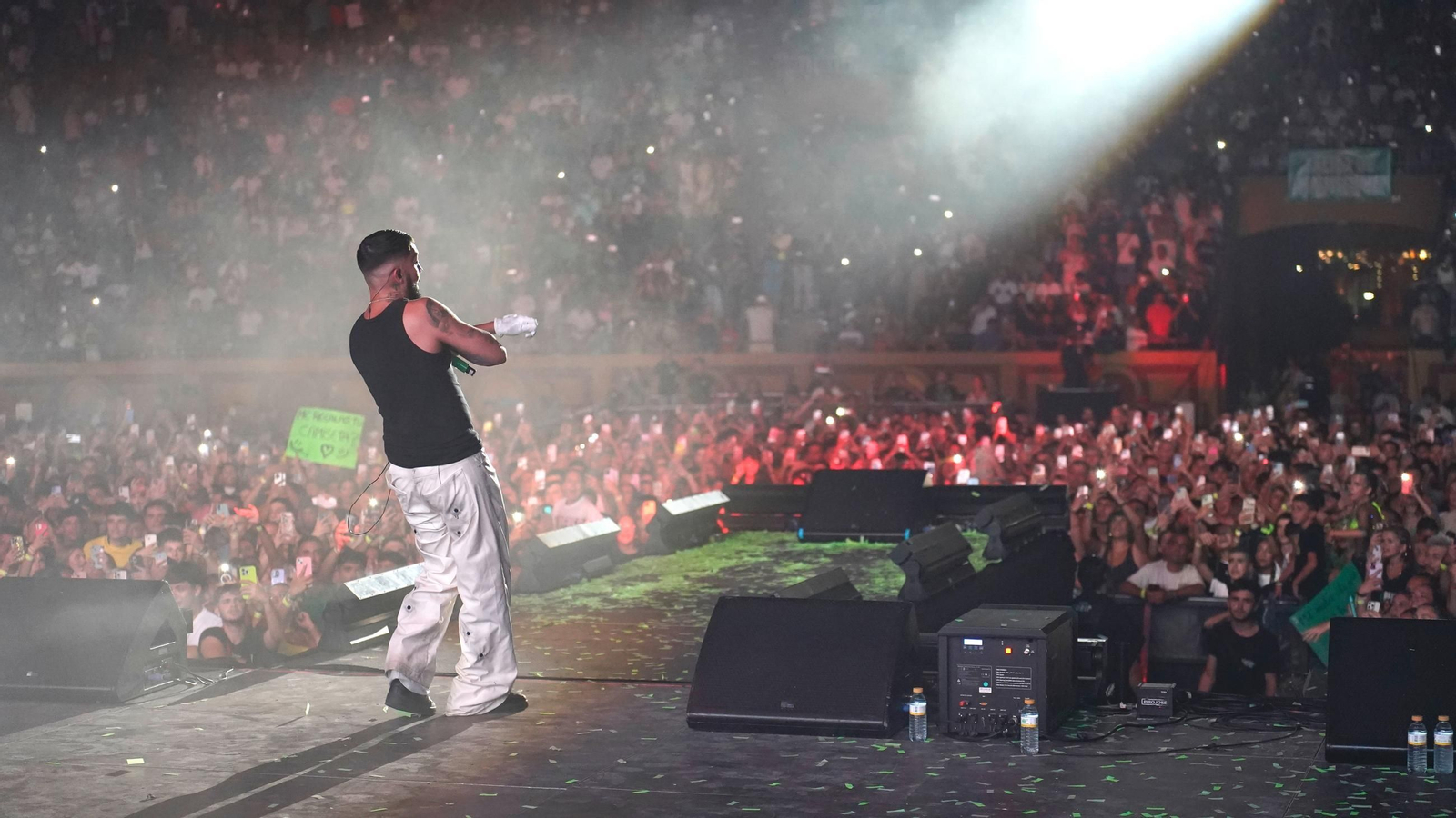 El concierto de JC Reyes en el Cabaret Festival de Algeciras, en imágenes
