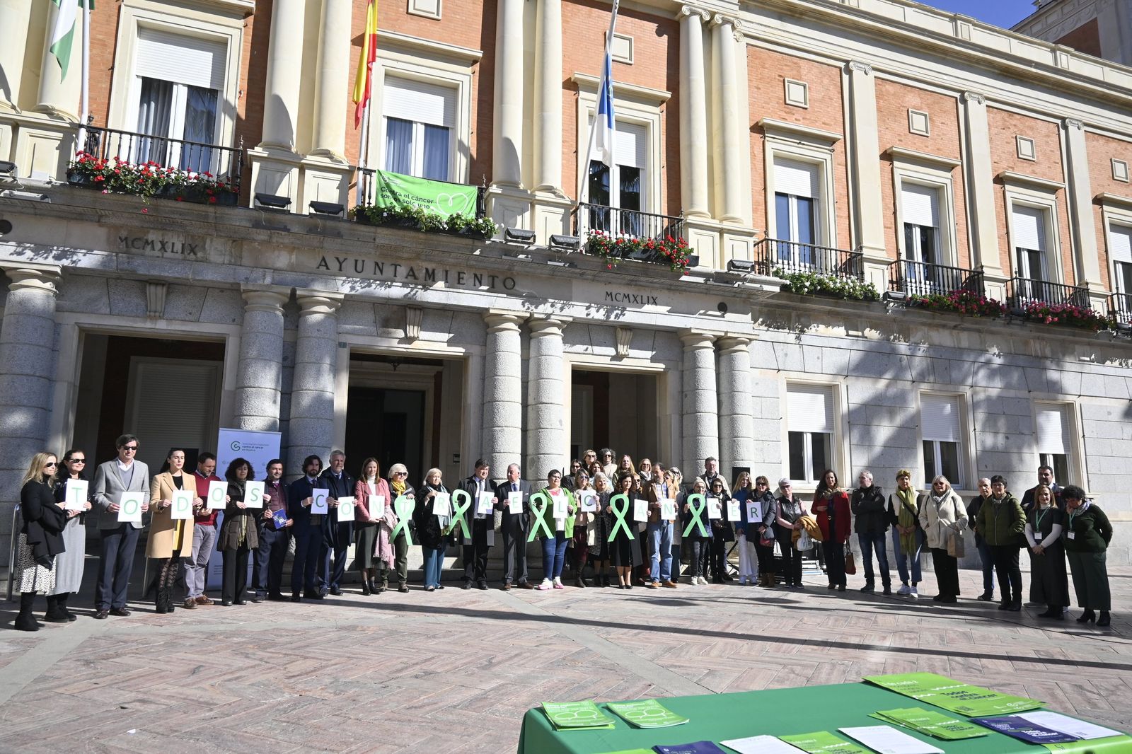 Imágenes de la lectura del llamamiento, del Día Mundial contra el Cancer.