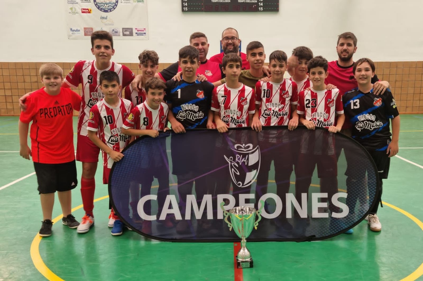 Imágenes de los equipos campeones de Almería de fútbol y fútbol sala