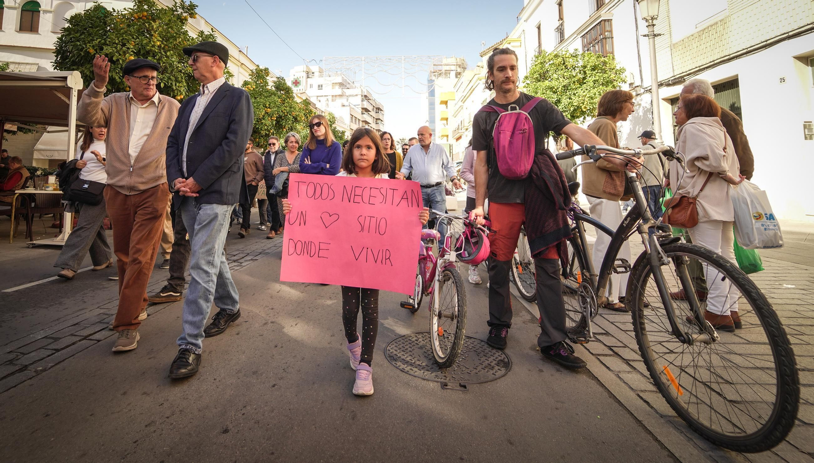 Imágenes de la numerosa participación en la manifestación 'Jerez por la Vivienda'