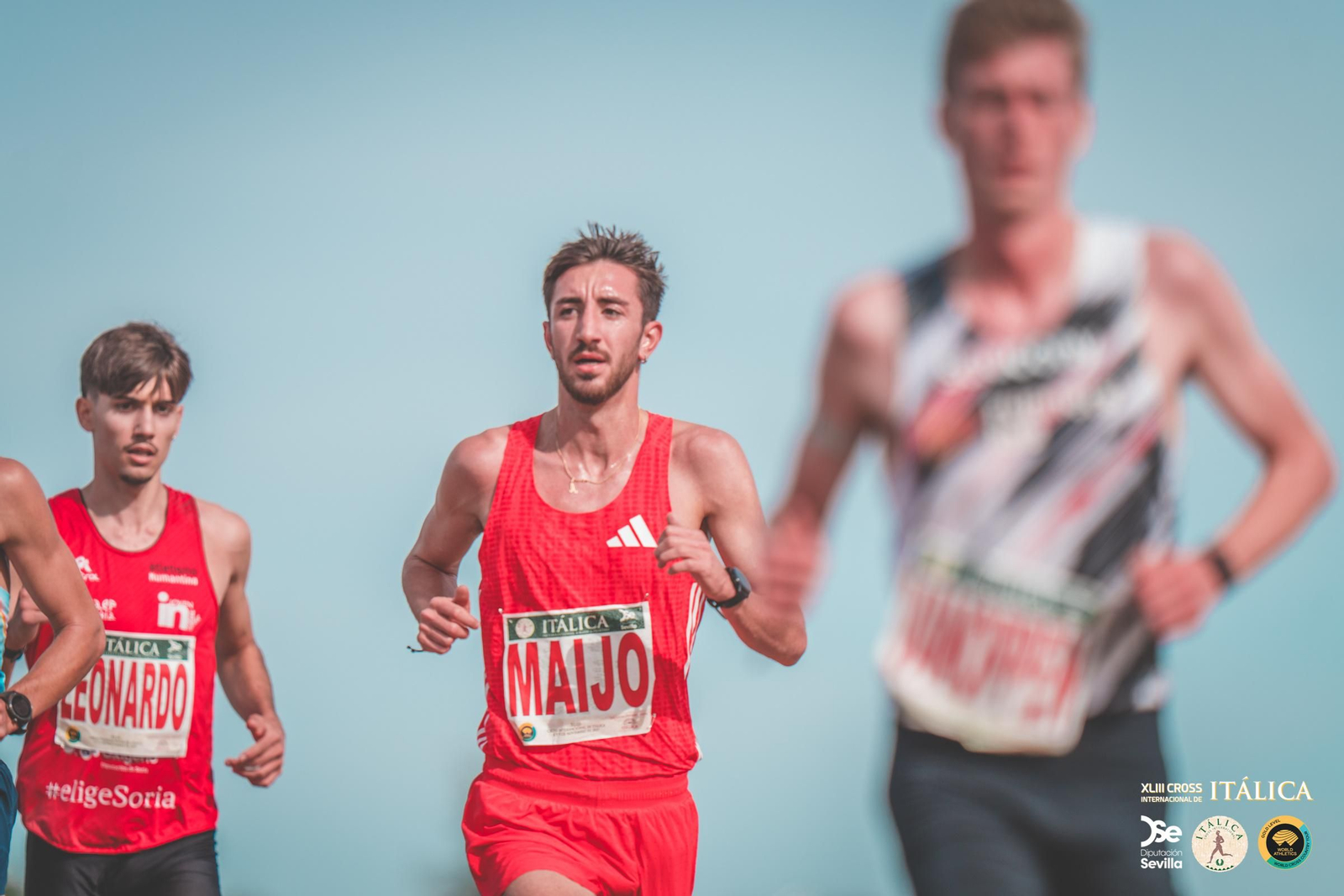 Búscate en las fotos del Cross de Itálica 2025 | 12