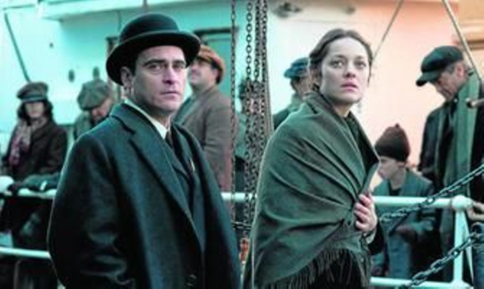 Joaquin Phoenix y Marion Cotillard en una imagen de 'The immigrant', de James Gray.
