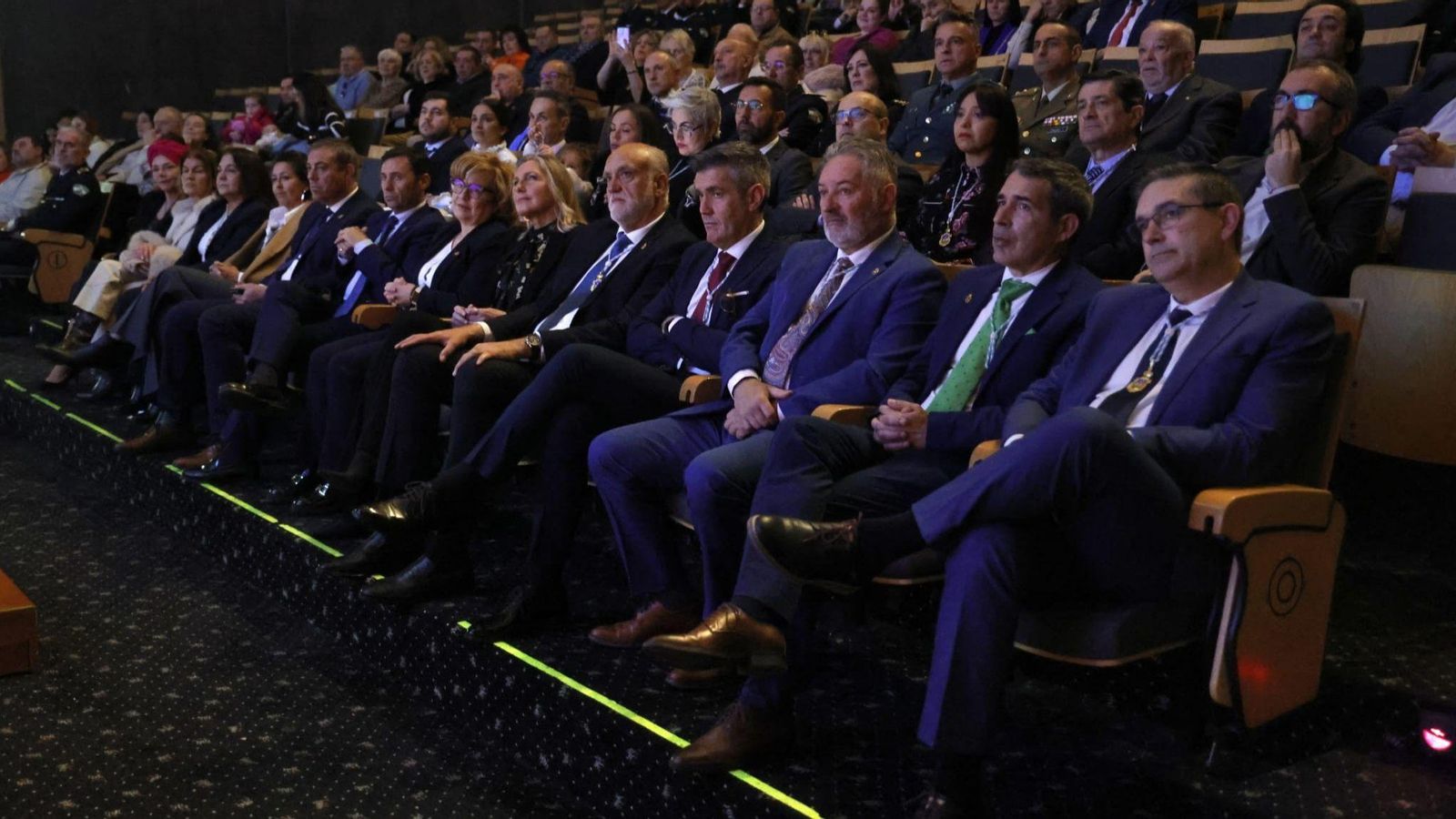 Autoridades y público, en el Palacio de Congresos Autoridades y público, en el Palacio de Congresos