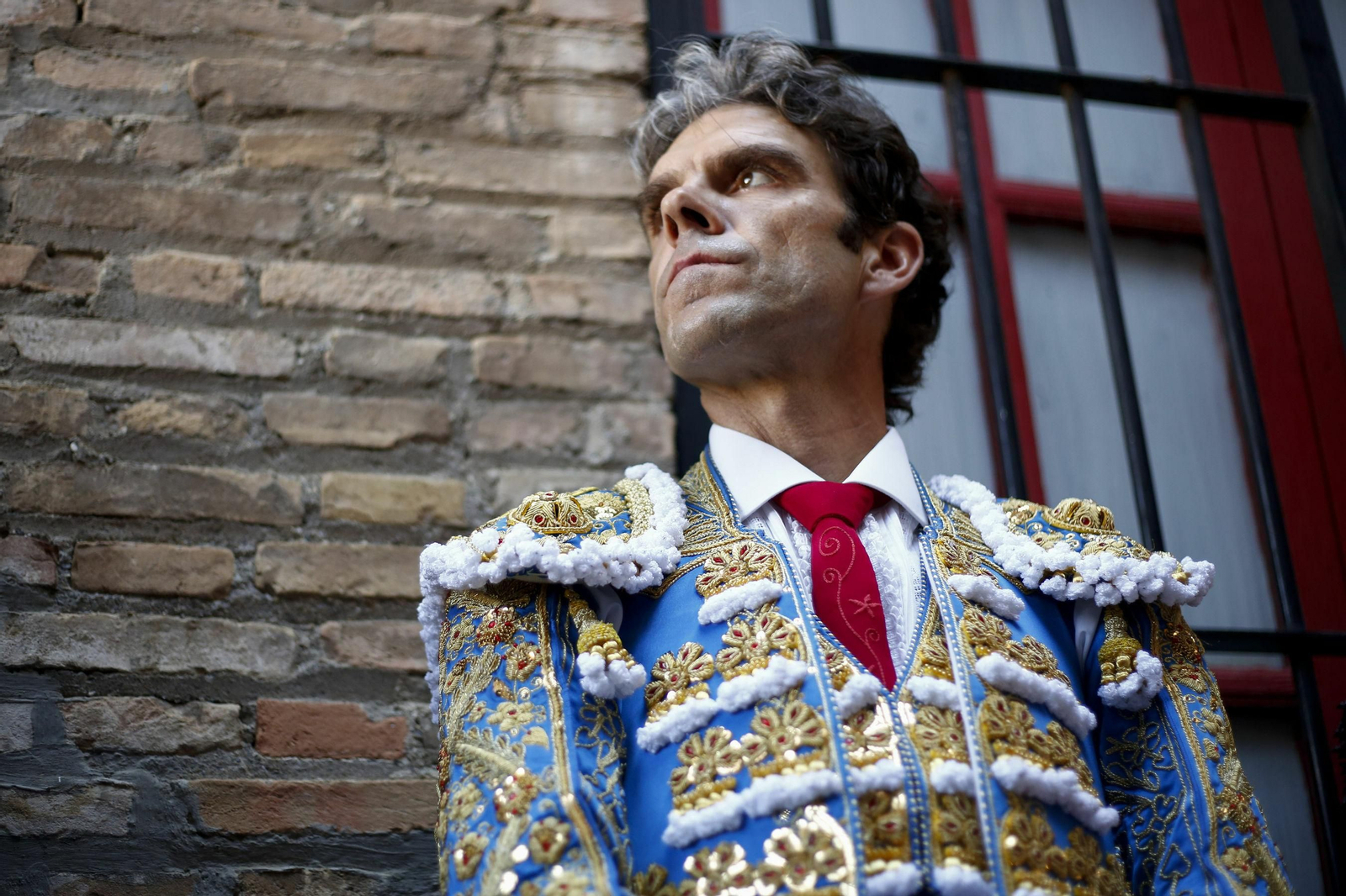 José Tomás, antes de entrar a la Plaza de Toros de Granada en 2019