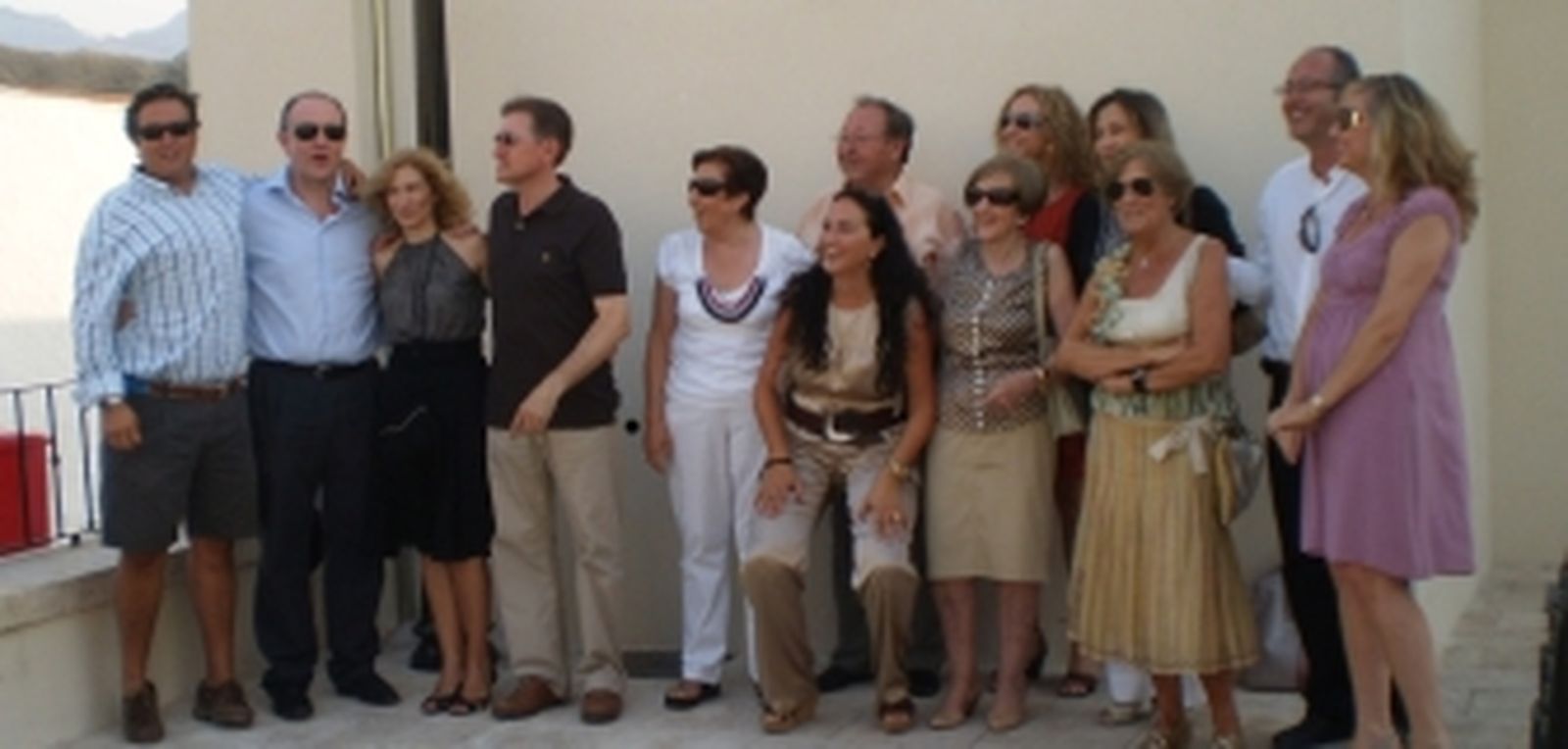 El Ayuntamiento de Alsodux inaugura la plaza Familia Porras, un lugar de esparcimiento para los vecinos