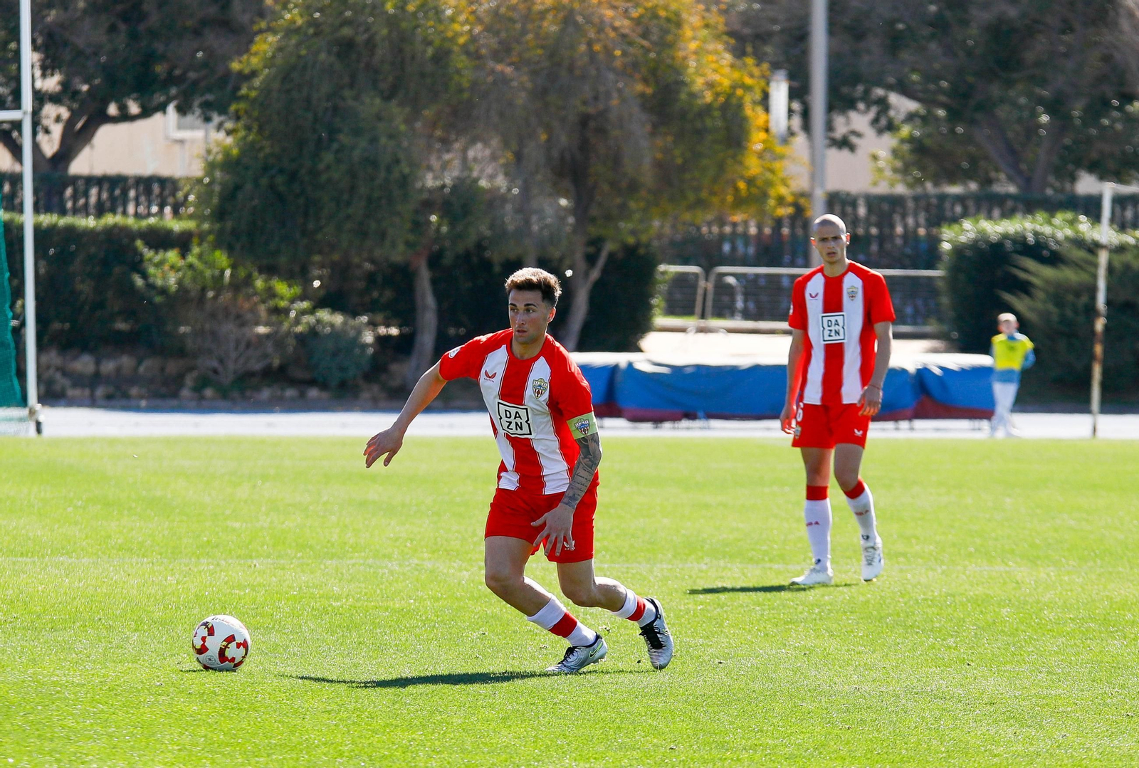 Las imágenes de Segunda RFEF entre Almeria B y recreativo de Granada