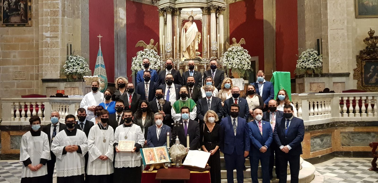 Foto de familia tras la toma de posesión.