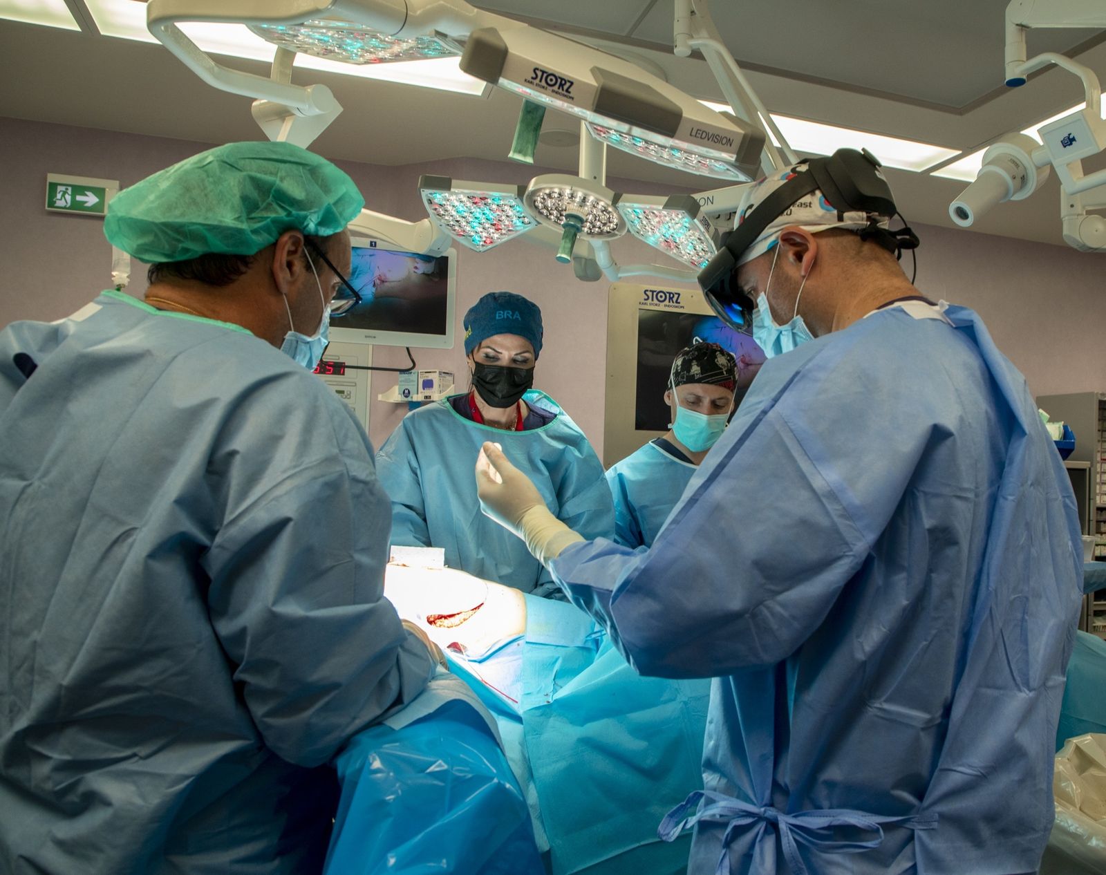 Un momento de la cirugía realizada.