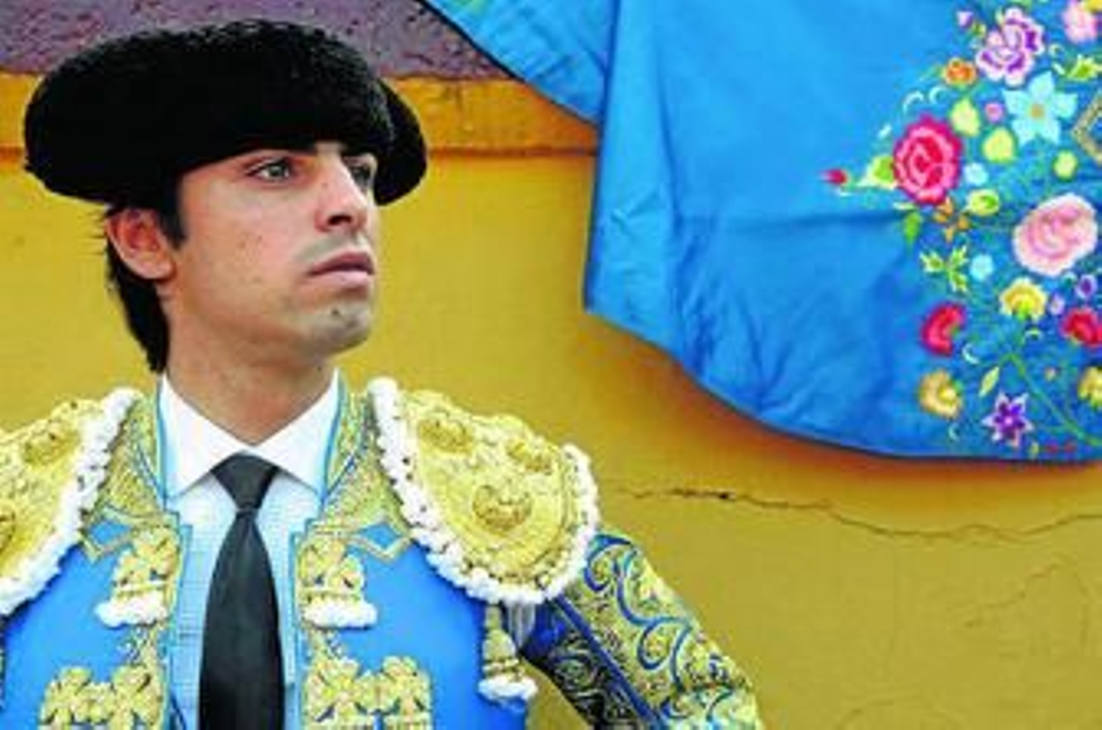 Miguel Ángel Perera, nuevo gesto en 2011.