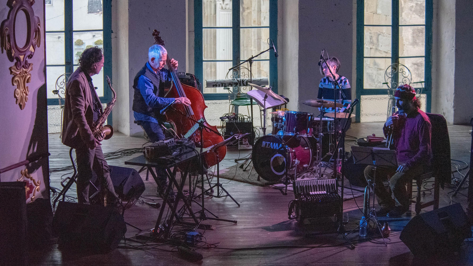 El concierto de Time Line de RizomaRecords en Tarifa, en imágenes