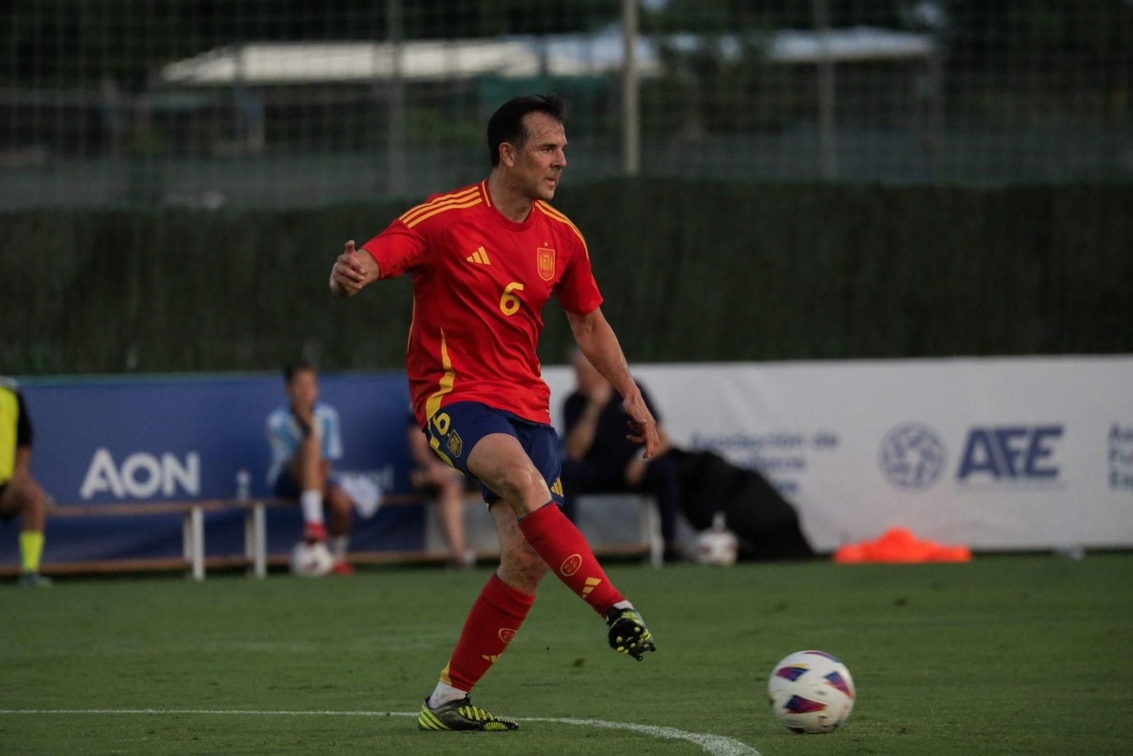 Leyendas e históricos en Marbella por una buena causa: Xavi, Marchena, Tamudo, Salva...