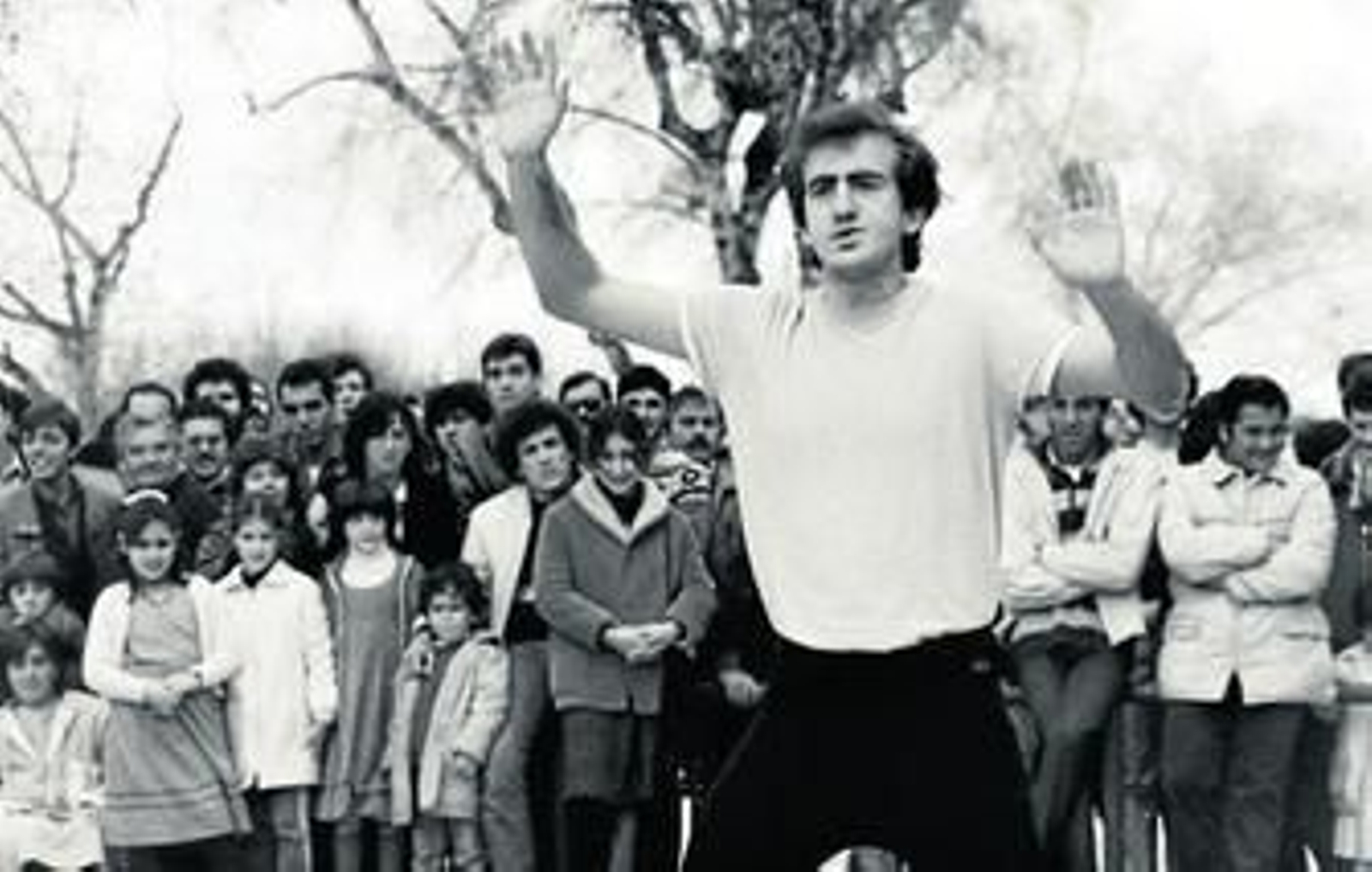 Teatro de calle en Alameda de Hércules, Sevilla, en 1982.