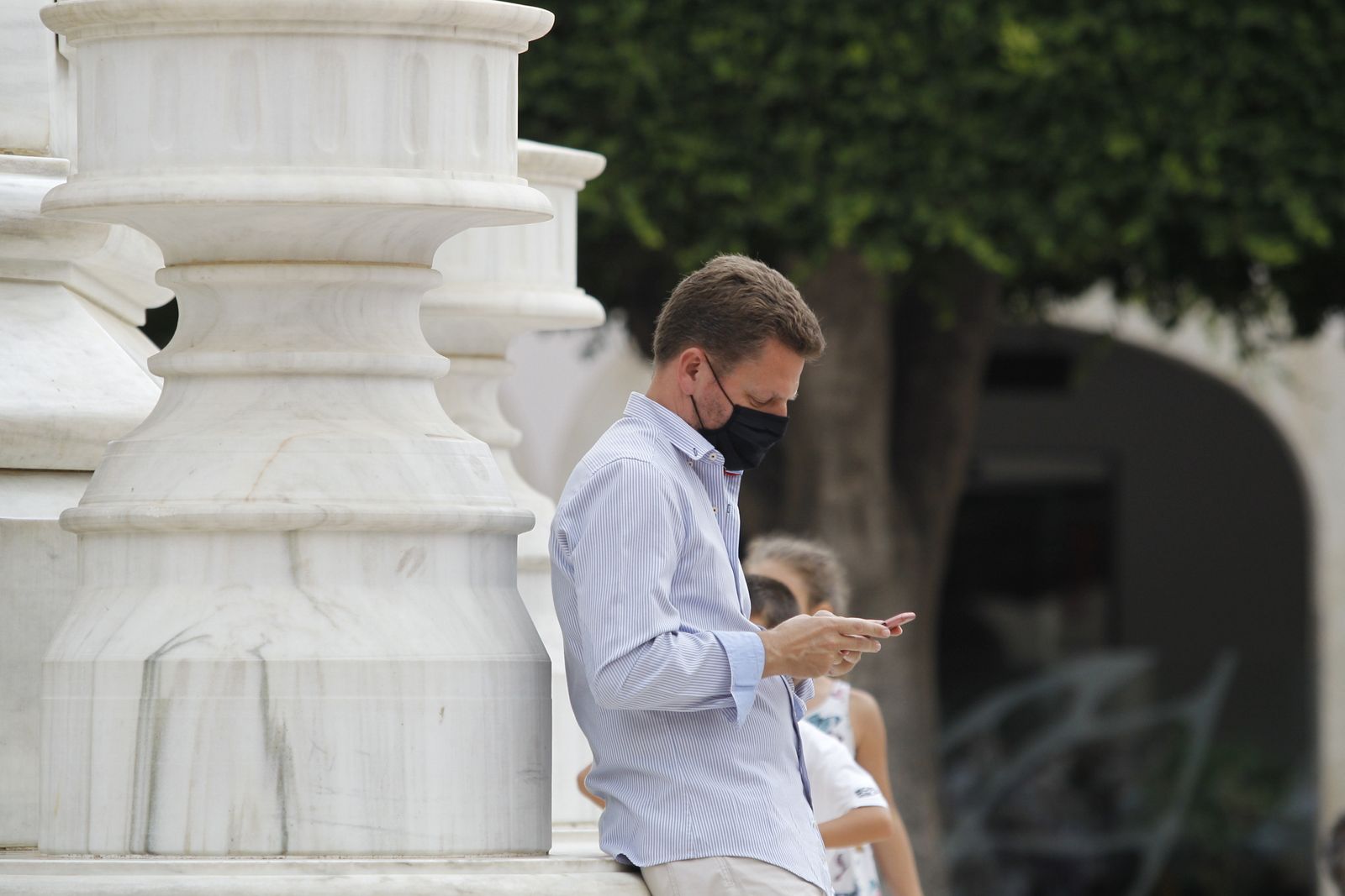 Fotogalería El Diario de los Libros, con el escritor Javier Sierra.