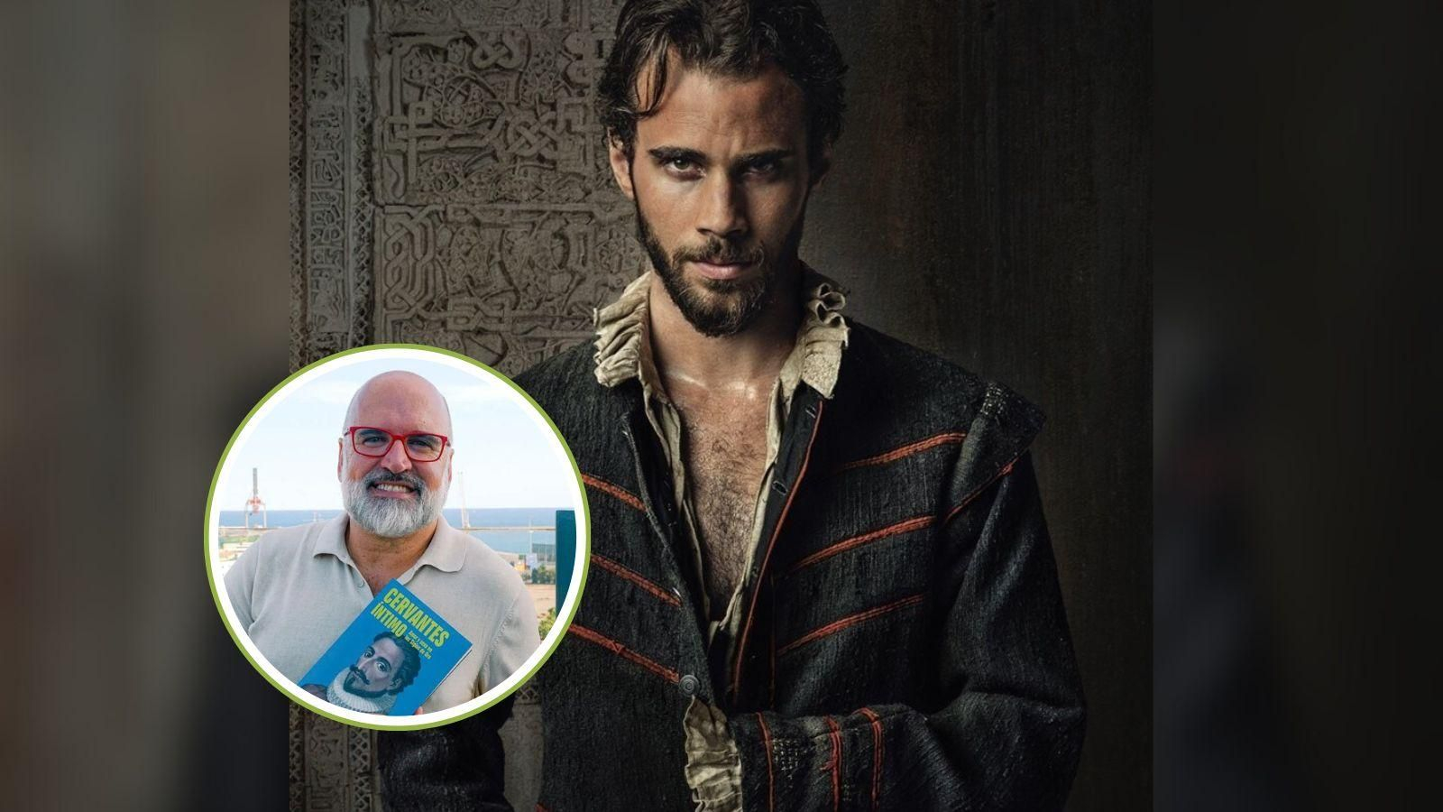 José Manuel Lucía con su libro y el carte de la película El Cautivo.