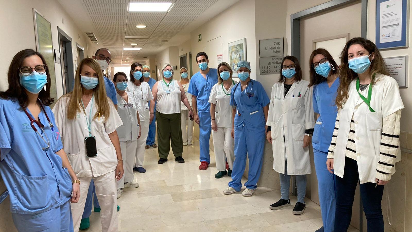 El equipo que atiende la Unidad de Ictus en el Hospital Virgen Macarena.