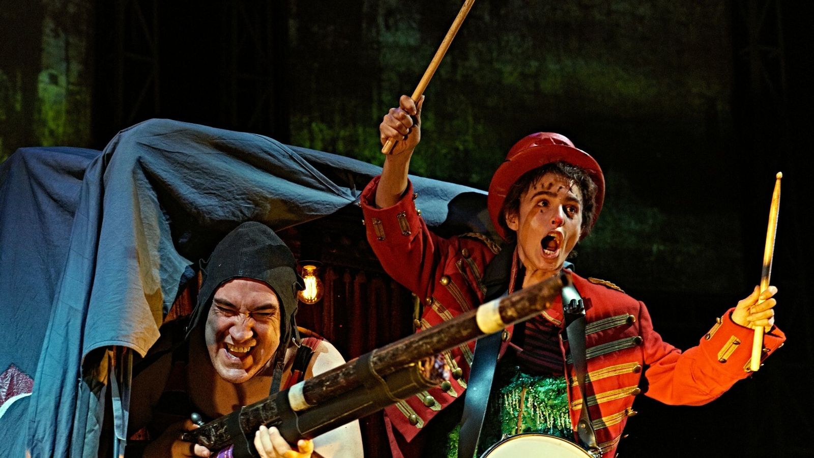 Verónica Echegui, Fernando Cayo y Alberto Iglesias protagonizan 'La Strada'.