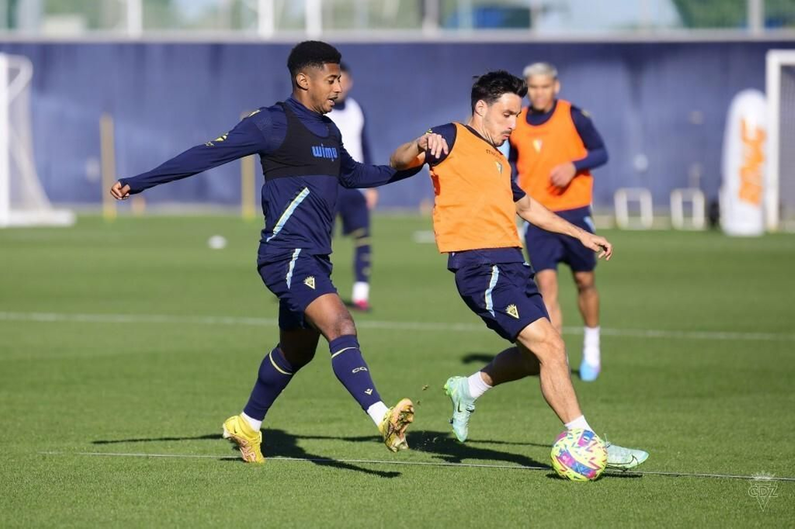 Lozano e Iza Carcelén en un entrenamiento.