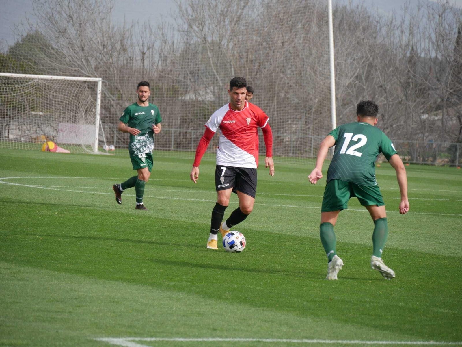 Fotografías: Partido de entrenamiento entre el Córdoba CF y su filial